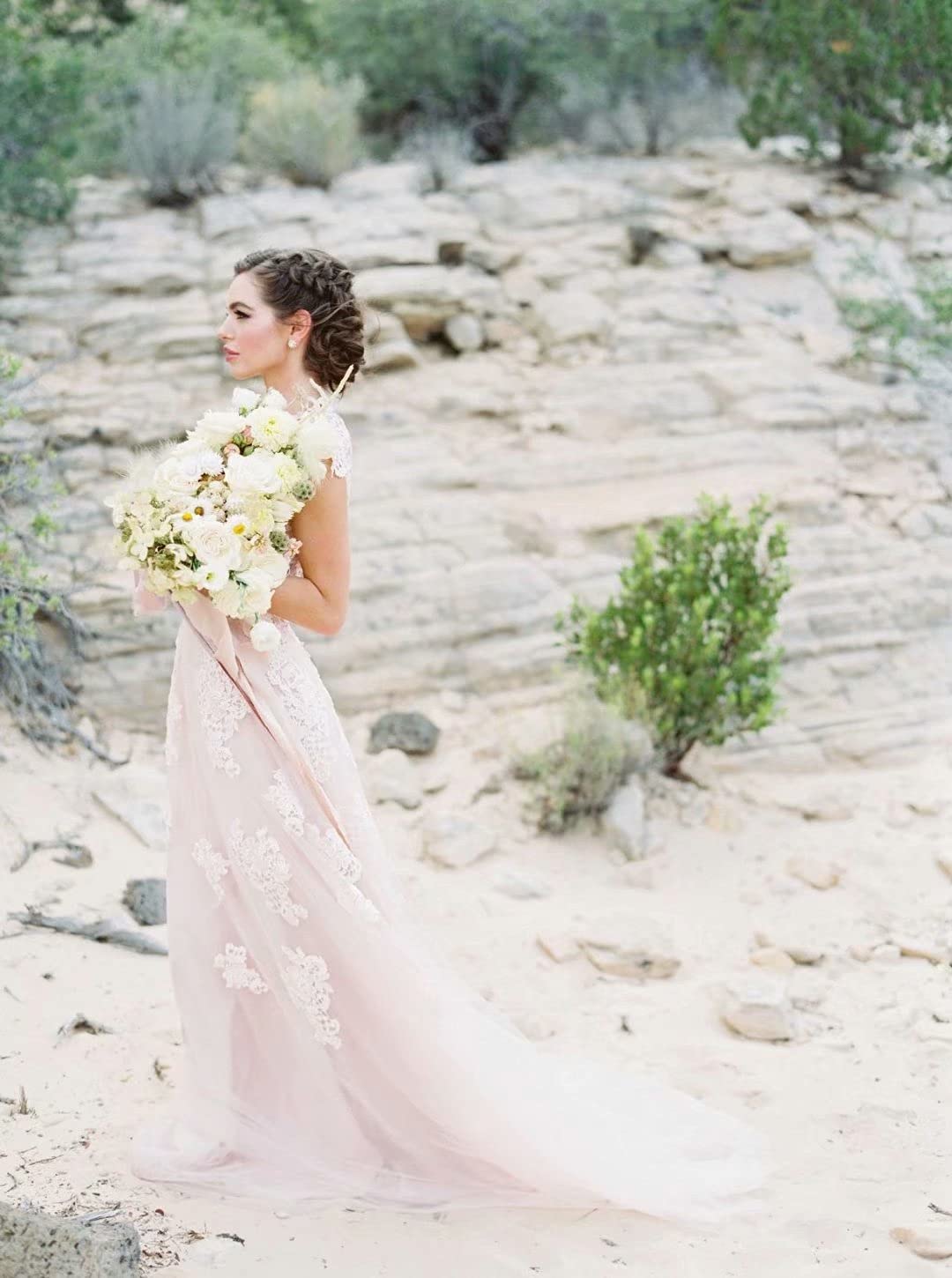 Ruolai Vintage Lace Wedding Dress for Women - Cap Sleeves Boho Bridal Gown Beach Wedding Dress | Perfect for Beach, Garden & Boho Chic Weddings