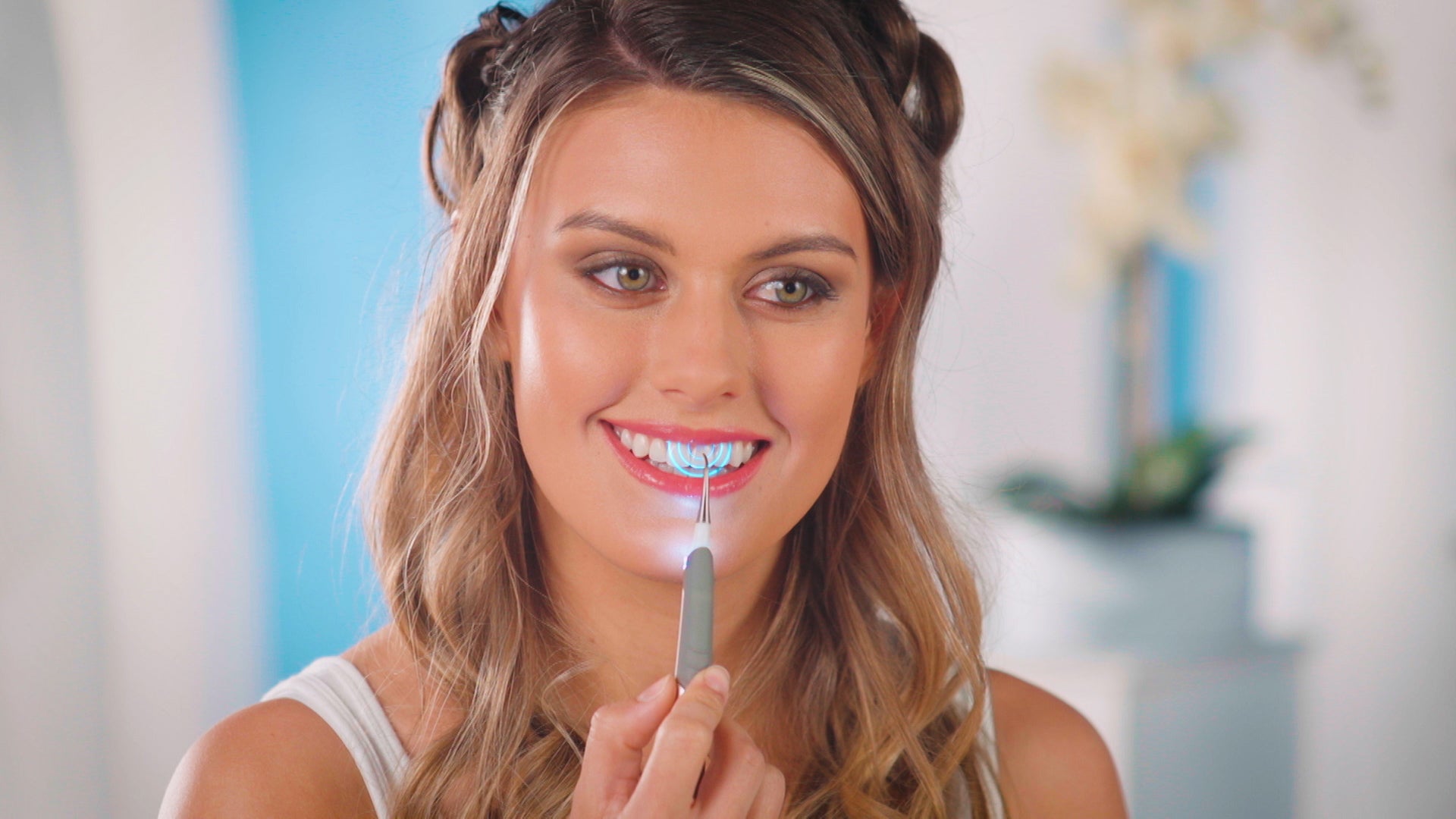 Sonic Pic - Professional Sonic Toothbrush with 6 Brush Heads for Deep Cleaning, Whitening Teeth & Gum Care - Perfect for Travel, Home & Office Use