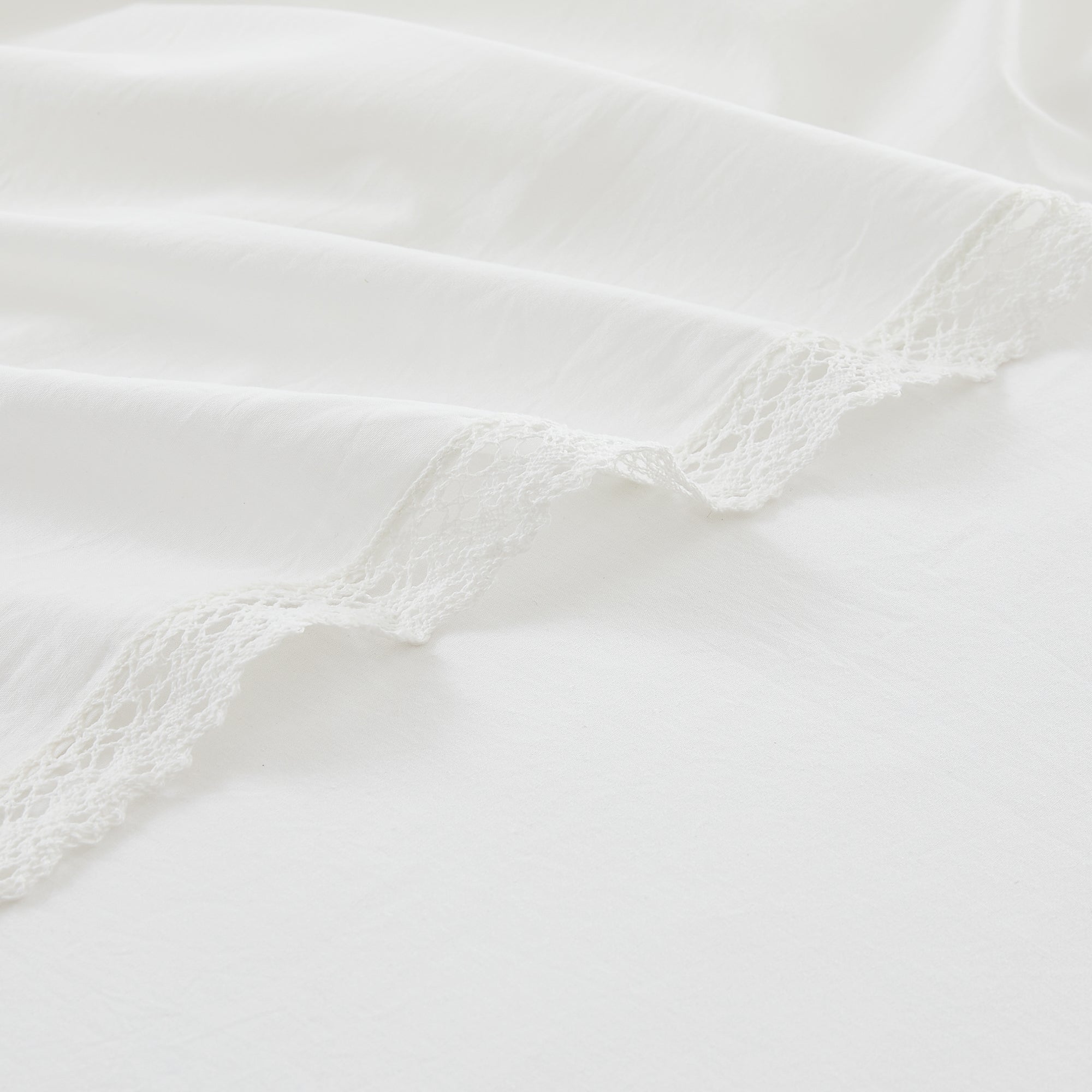 Evelyn Lace Trim Cotton Sheet Set - Queen Size 4-Piece Bedding Set with Soft Breathable Fabric for Comfortable Sleep - Perfect for Master Bedroom, Guest Room, and Luxury Home Decor