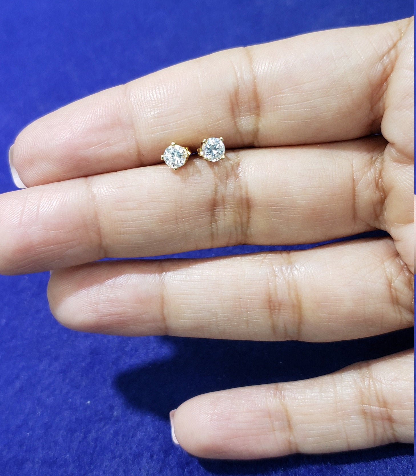 14K White or Yellow Gold Round Cubic Zirconia (CZ) Stud Earrings for Women - Perfect for Everyday Wear, Parties & Gifts