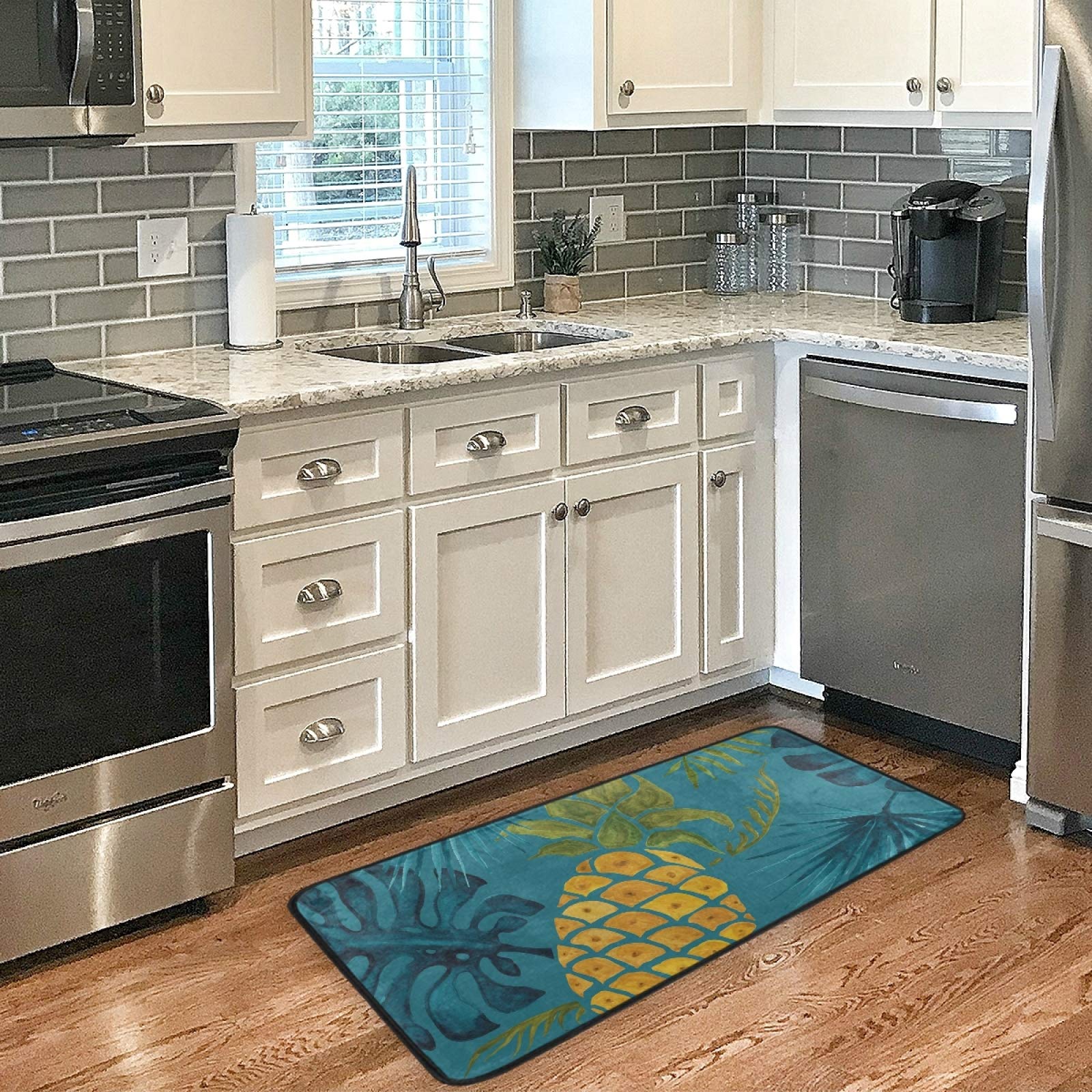 Non-Slip Pineapple Pattern Kitchen Rug Mat 39x20 Inch - Soft Bathroom Runner & Home Decor Doormat for Kitchen, Bathroom, Entryway