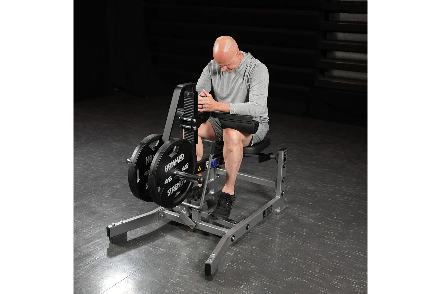 Hammer Strength Plate Loaded Seated Calf Raise Machine - Gym Equipment for Leg Workouts & Strength Training - Perfect for Home & Commercial Fitness Centers