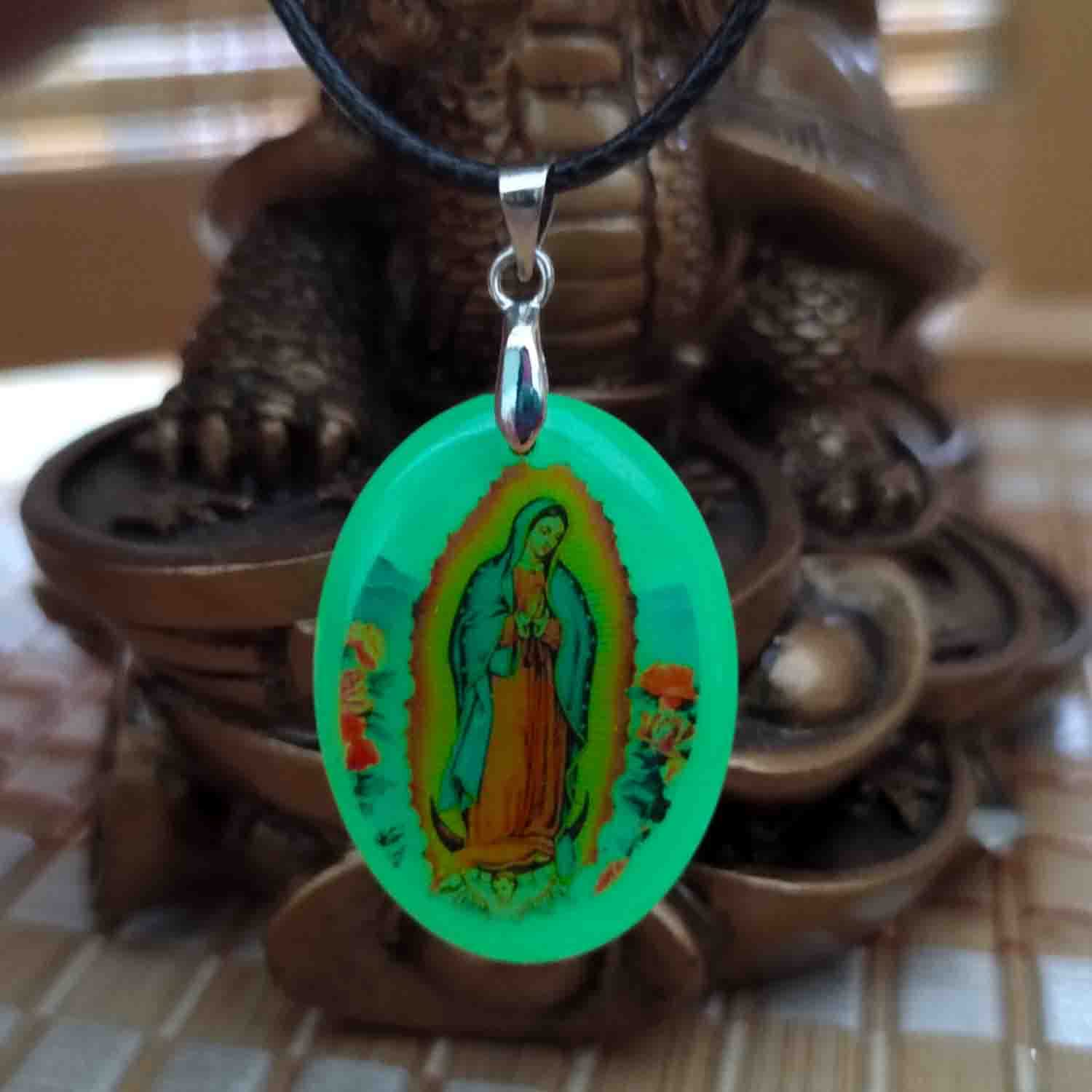 Virgin Mary Necklace - Glow in the Dark Religious Jewelry with Guadalupe Charm Pendant - Perfect Gift for Friends & Family - Ideal for Church, Prayer & Spiritual Occasions