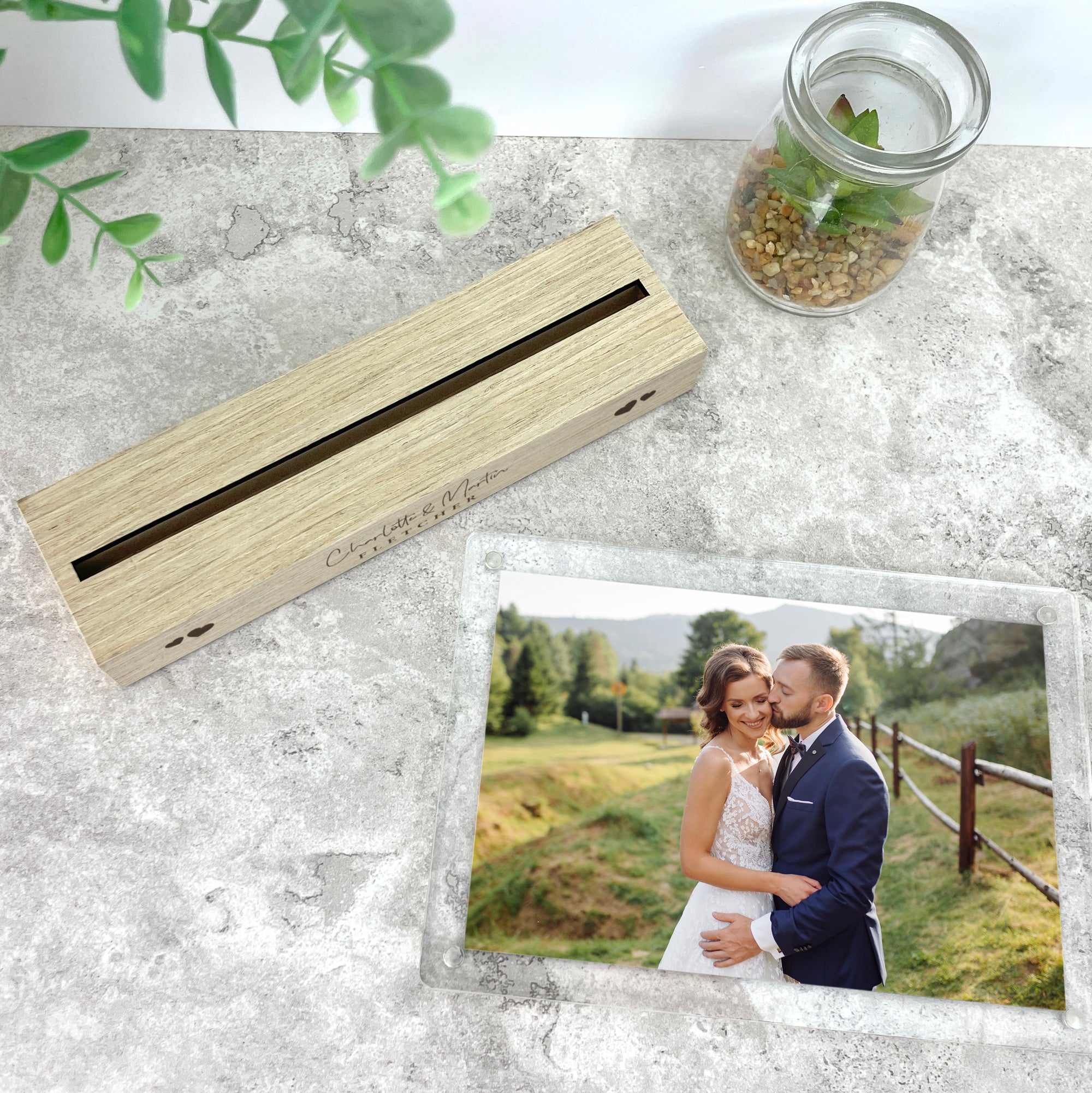 Personalized Wedding Script Wooden Photo Frame 6x4 Inch - Perfect for Wedding Photos, Anniversary Gifts & Home Decor