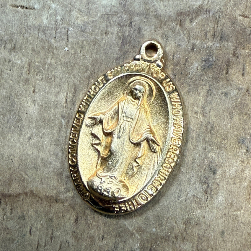 Vintage 14k Gold Filled Sacred Mother Pendant Necklace - 1/120 Scale Religious Jewelry for Women - Perfect for Gifts, Church, Weddings & Special Occasions