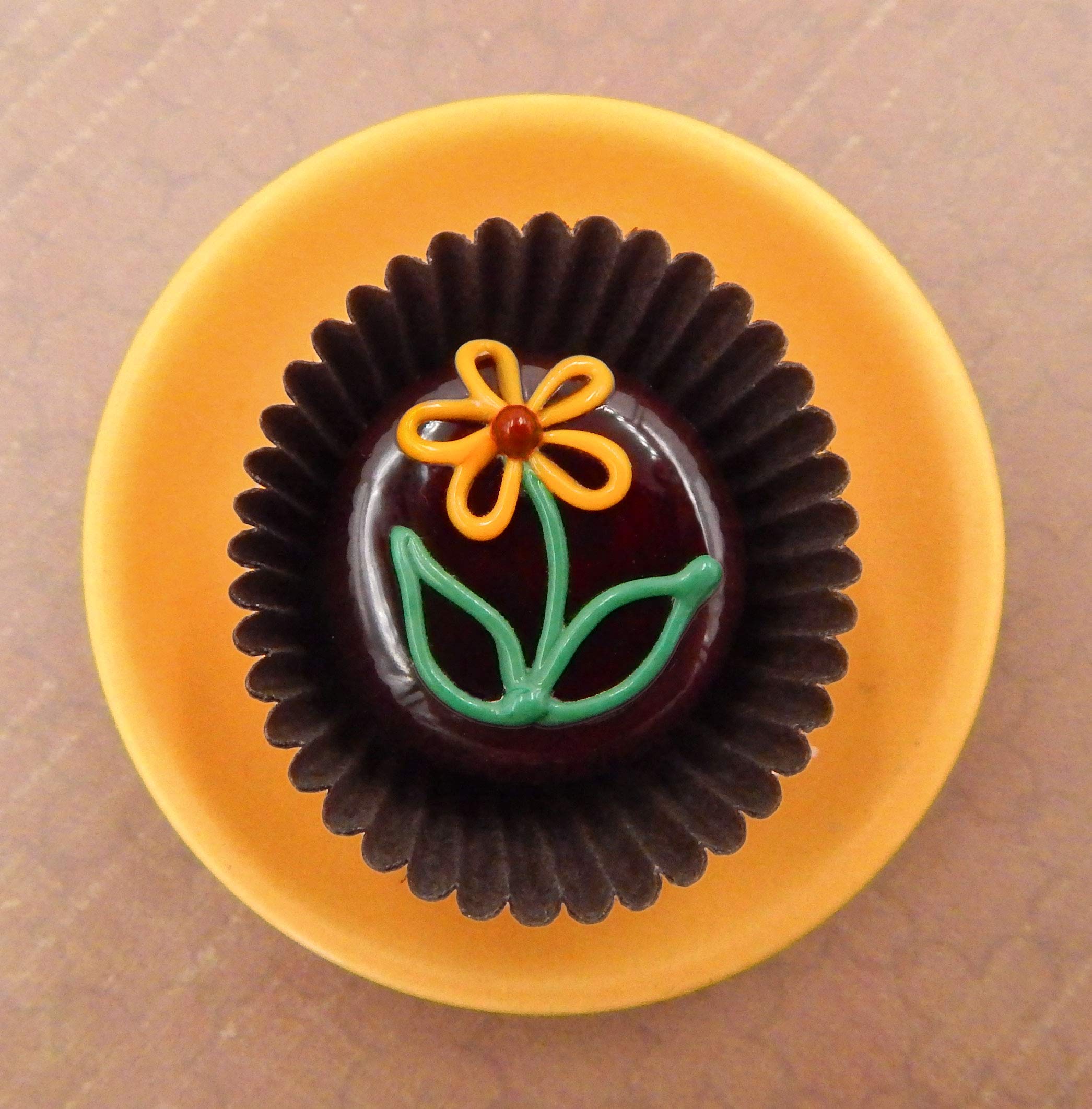 Handmade Glass Wildflower Chocolate Décor for Home & Gifts (Chocolate/Mango)