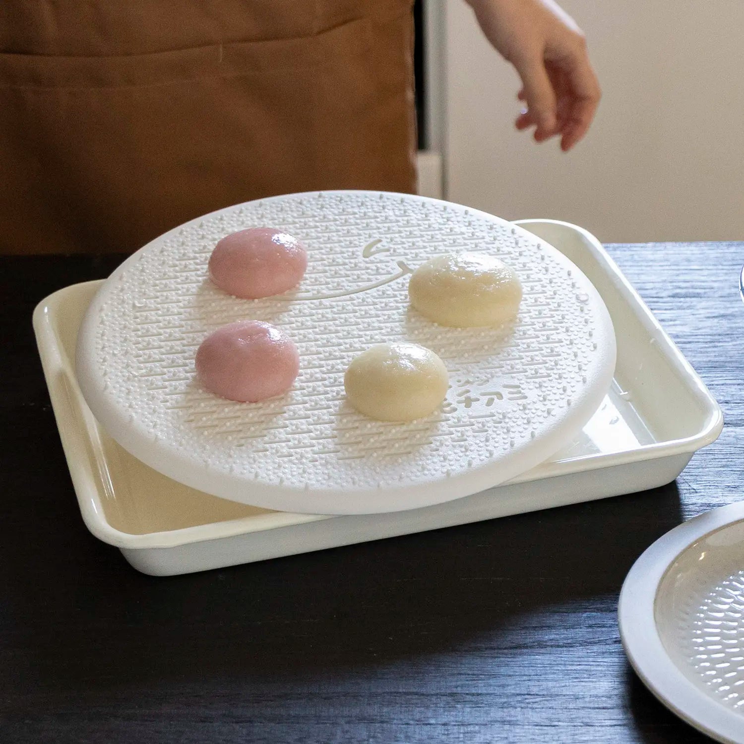 Akebono Non-Stick Polypropylene Mochi Grill Net for BBQ, Stove Top & Japanese Cooking - Perfect for Grilling Mochi, Fish, Vegetables & More