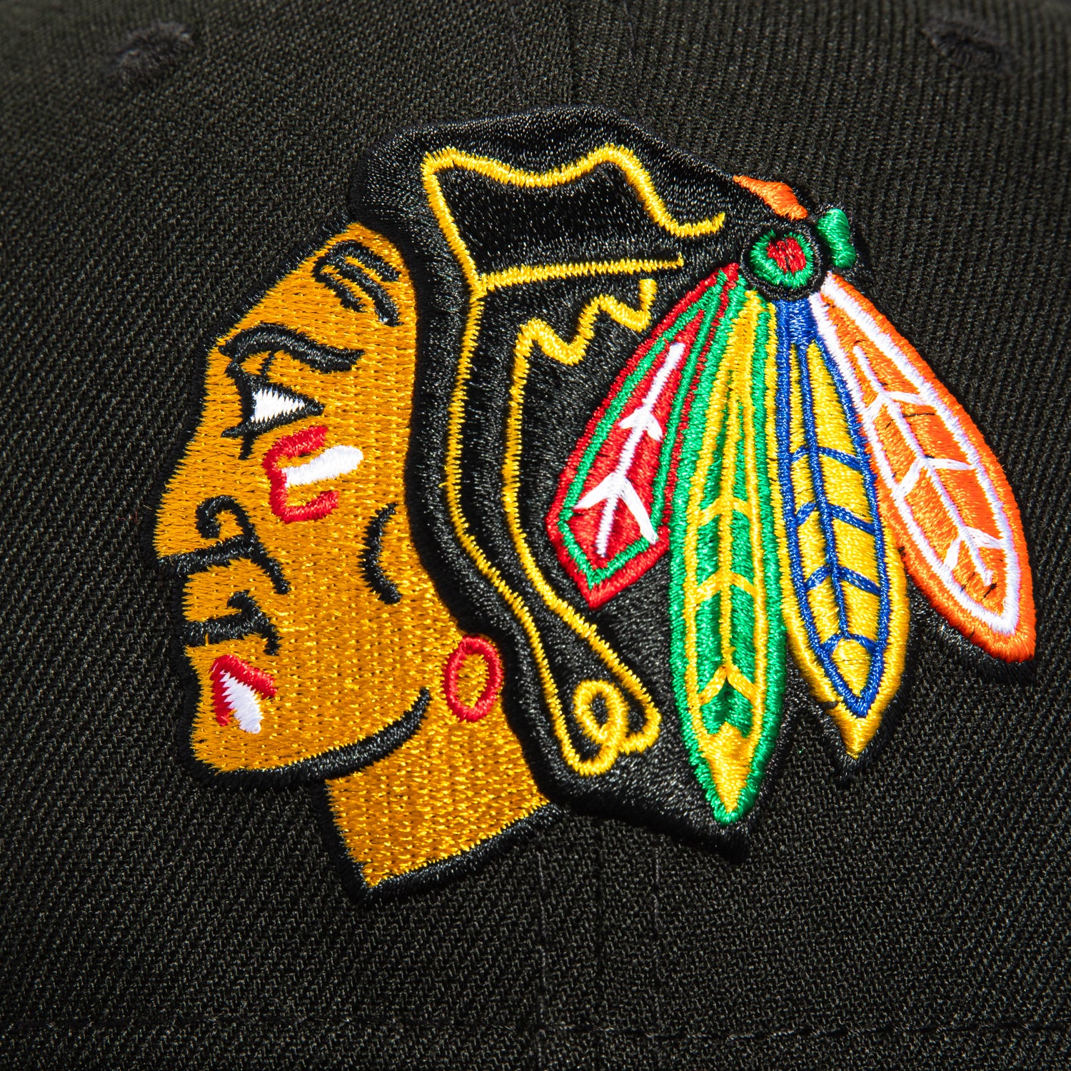 New Era 59Fifty Chicago Blackhawks Adjustable Snapback Hat - Black & Red NHL Hockey Cap for Men & Women - Perfect for Games, Streetwear & Sports Fan Gifts
