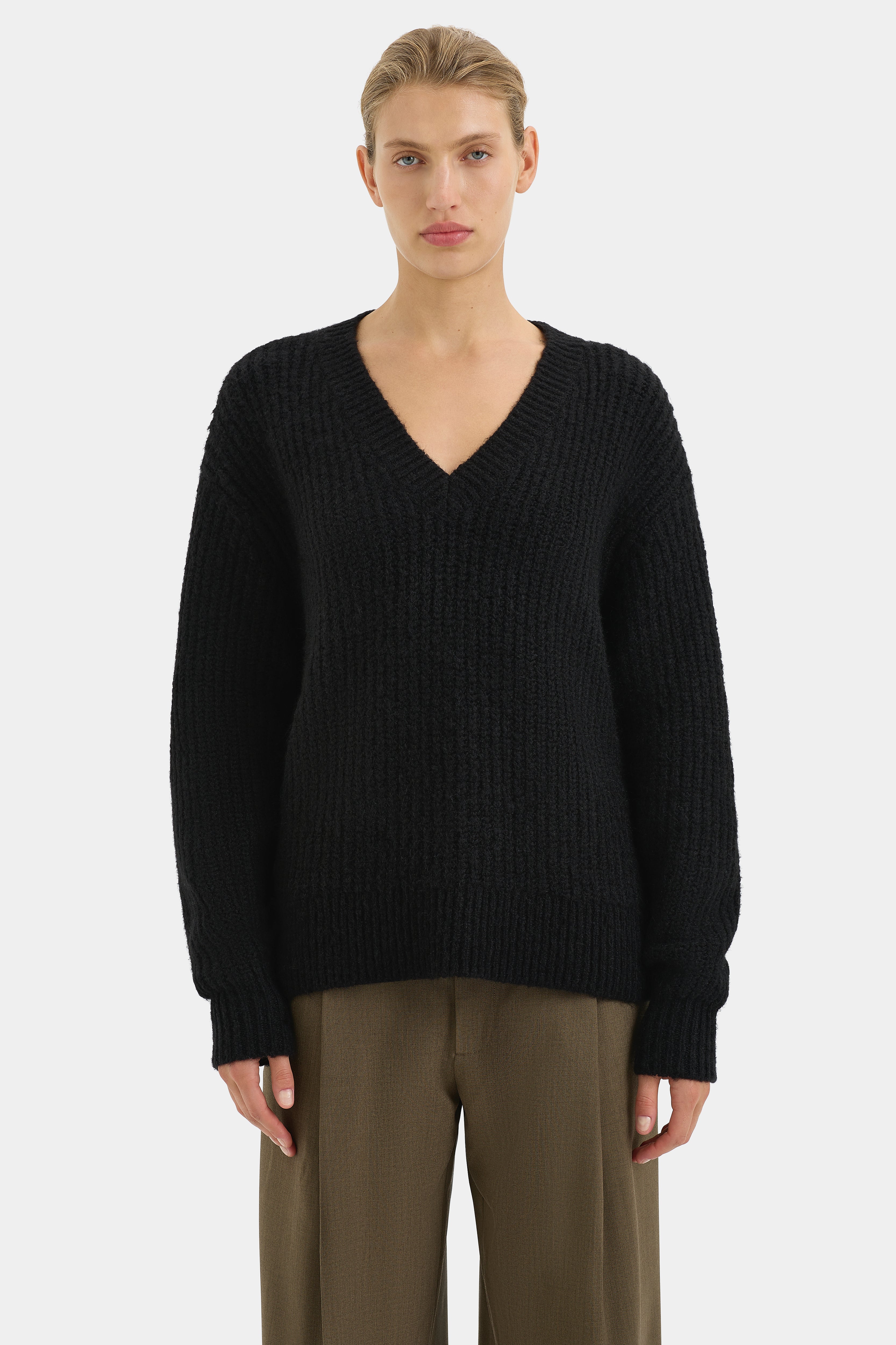 Avanzi Oversized Sweater Women's Chunky Knit Pullover - Soft Cozy Winter Casual Long Sleeve Tops for Lounge, Work & Holiday Outfits