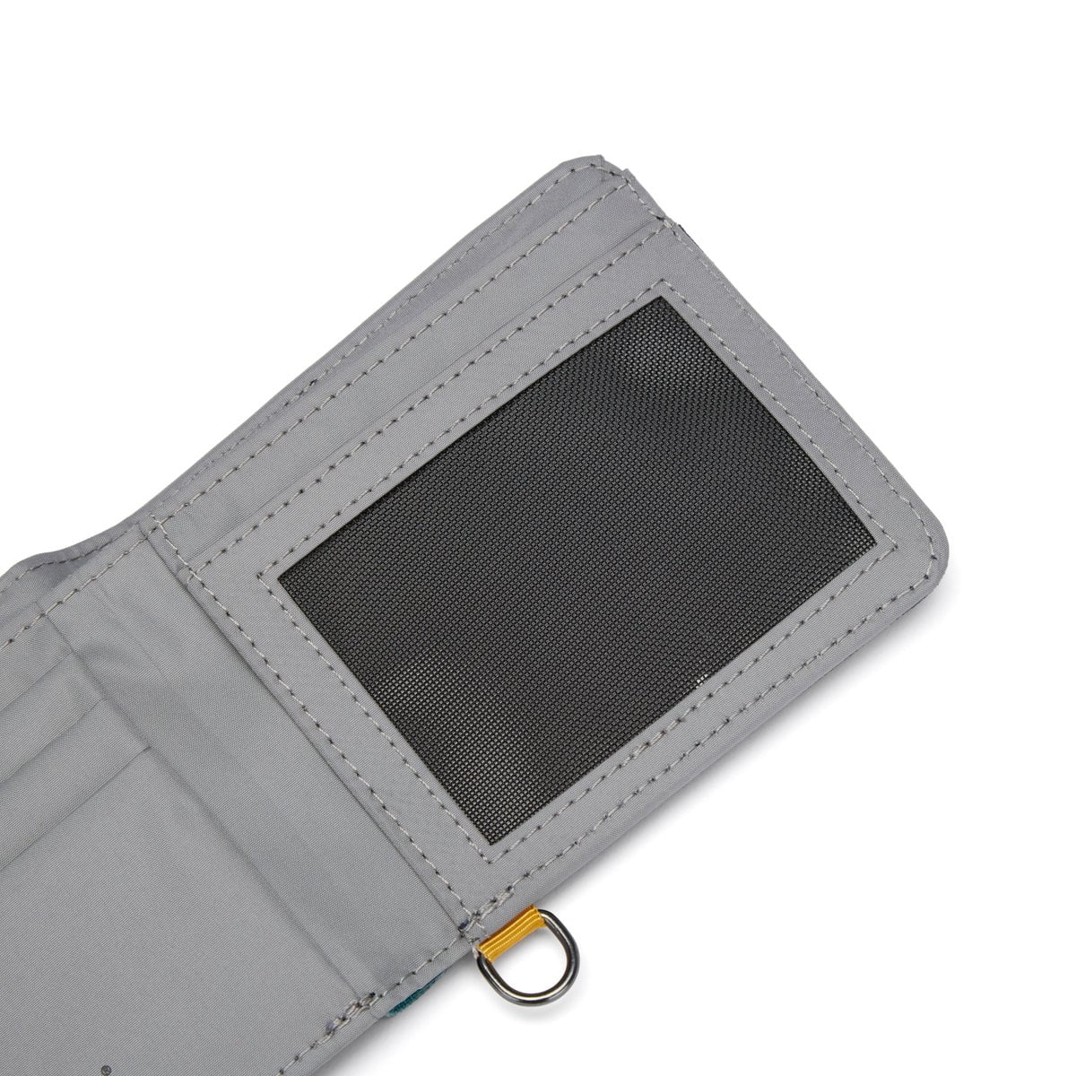 Pacsafe RFIDsafe™ RFID Blocking Bifold Wallet for Men & Women - Secure Travel & Everyday Use - Anti-Theft Credit Card Holder for Passport & Cash Protection