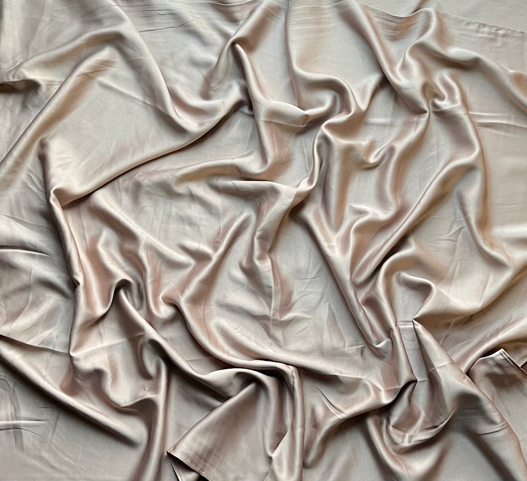 Elegant Classic Satin Champagne-Colored Fabric - Perfect for Wedding Dresses, Evening Gowns & Home Decor