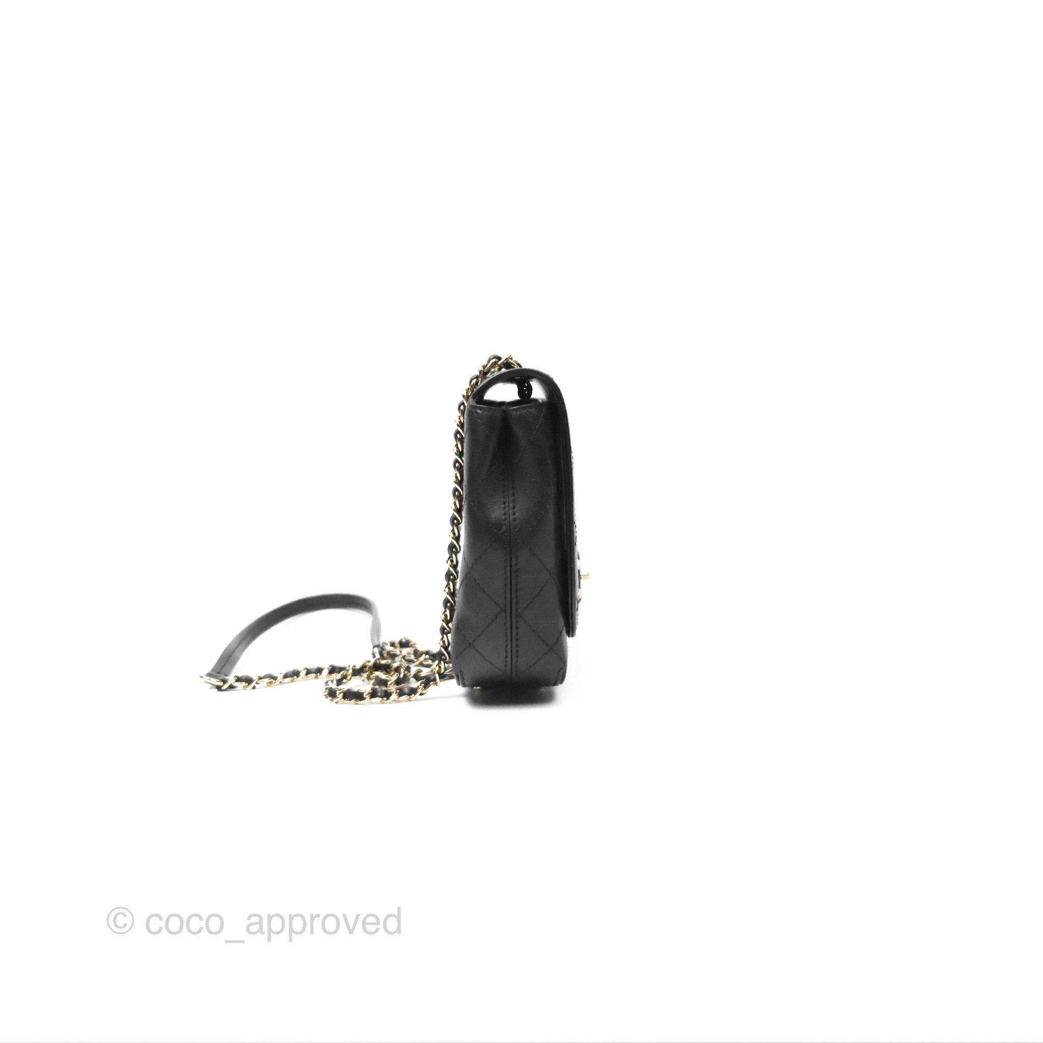 Authentic Chanel Small Flap Bag in Black Calfskin Leather - Perfect for Evening Events & Luxury Fashion Accessories