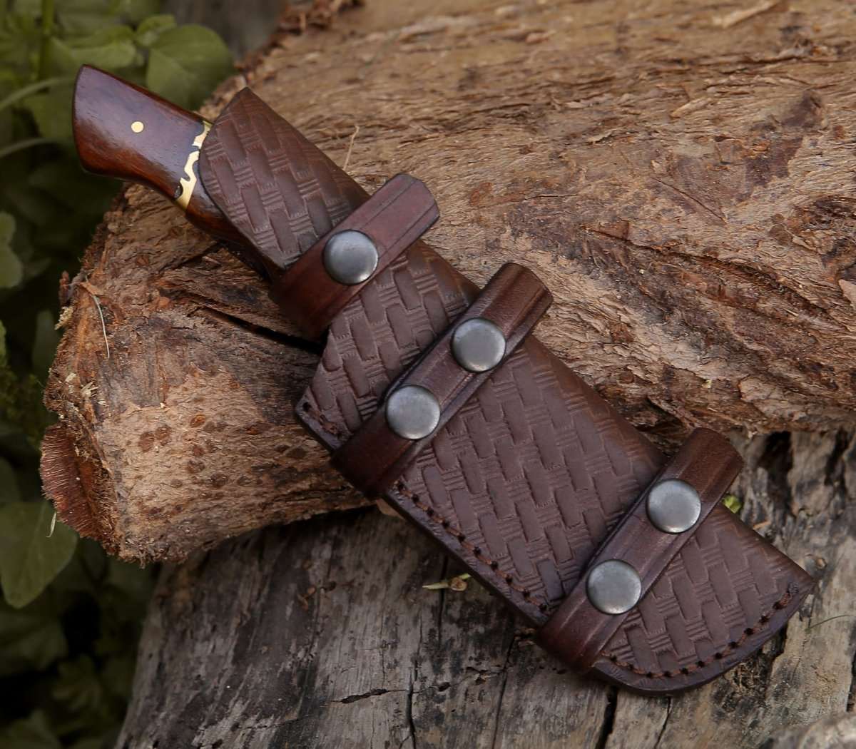 Premium Damascus Steel Camping Knife with Rosewood Handle - Outdoor Survival, Hunting, and Bushcraft Essential
