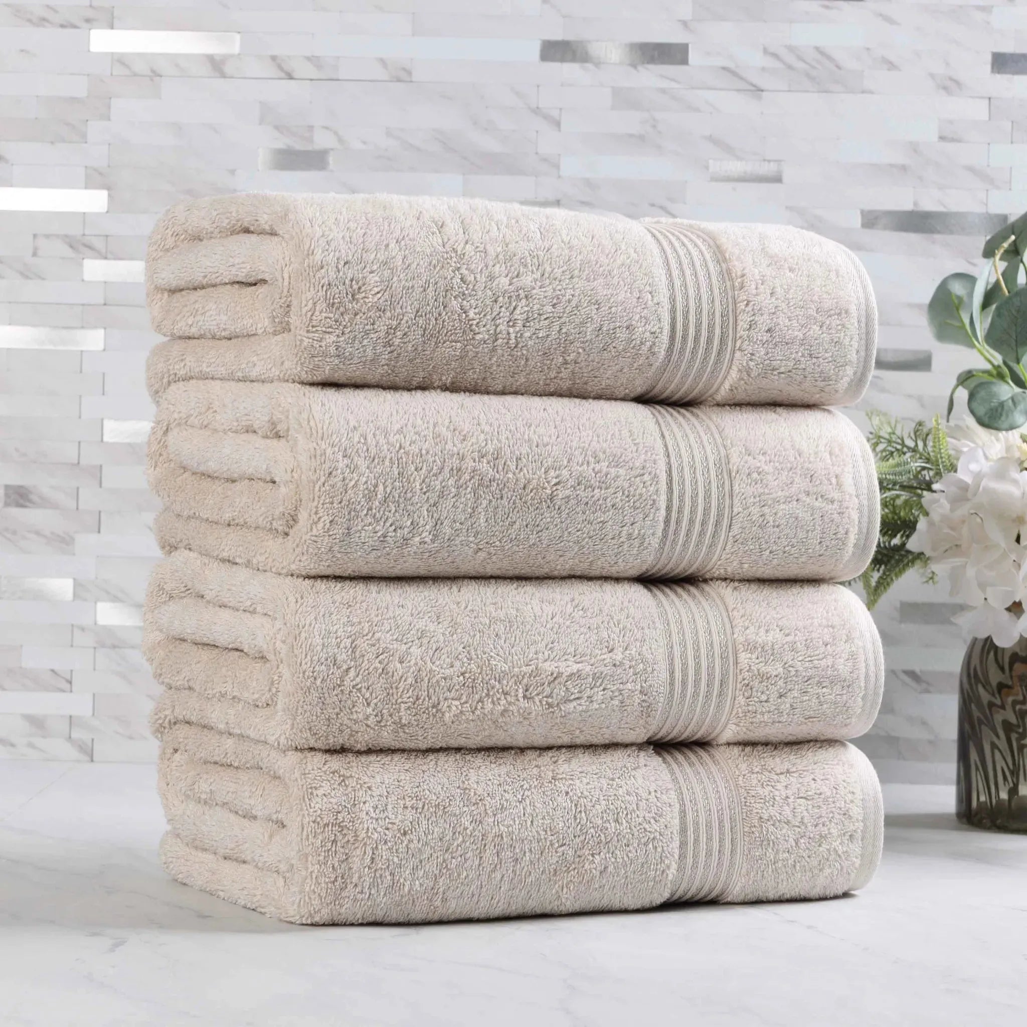 Premium Egyptian Cotton Bath Towels Set of 4 - Ultra Soft & Highly Absorbent Luxury Towels for Spa, Hotel & Home Use