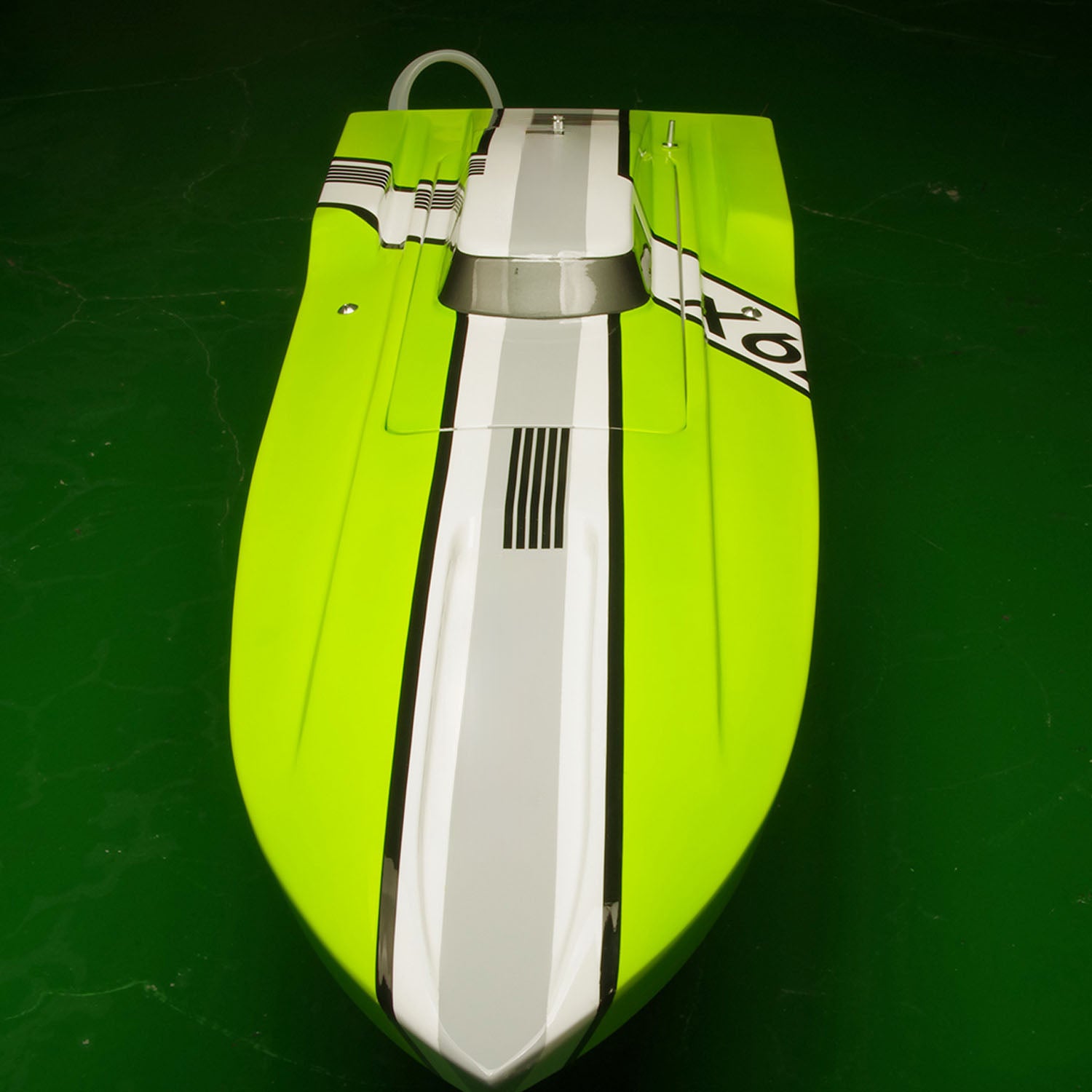 DTRC Kevlar RC Racing Boat X79 - High Speed Remote Control Electric Ship with Brushless Motor, ESC & 3KG Servo - Perfect for Pool, Lake & Ocean Racing (Battery Not Included)