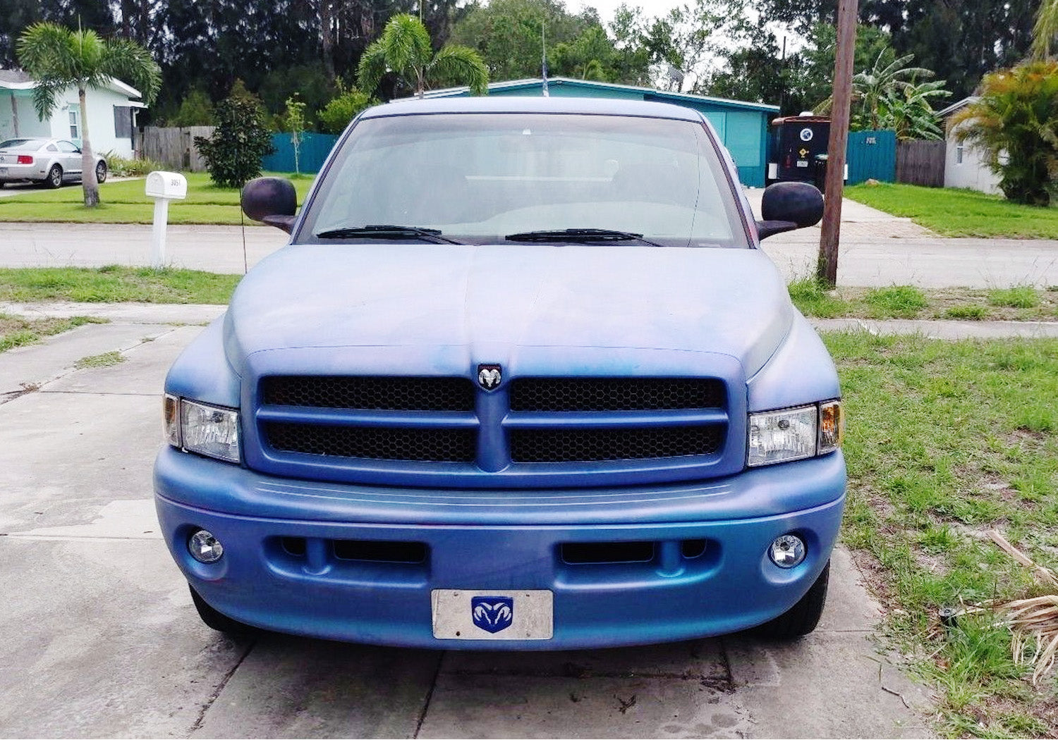 Clear Lens Fog Lights with H3 Halogen Bulbs for 1999-2002 Dodge RAM 1500 & 2500 - Durable Off-Road Lighting for Night Driving & Bad Weather