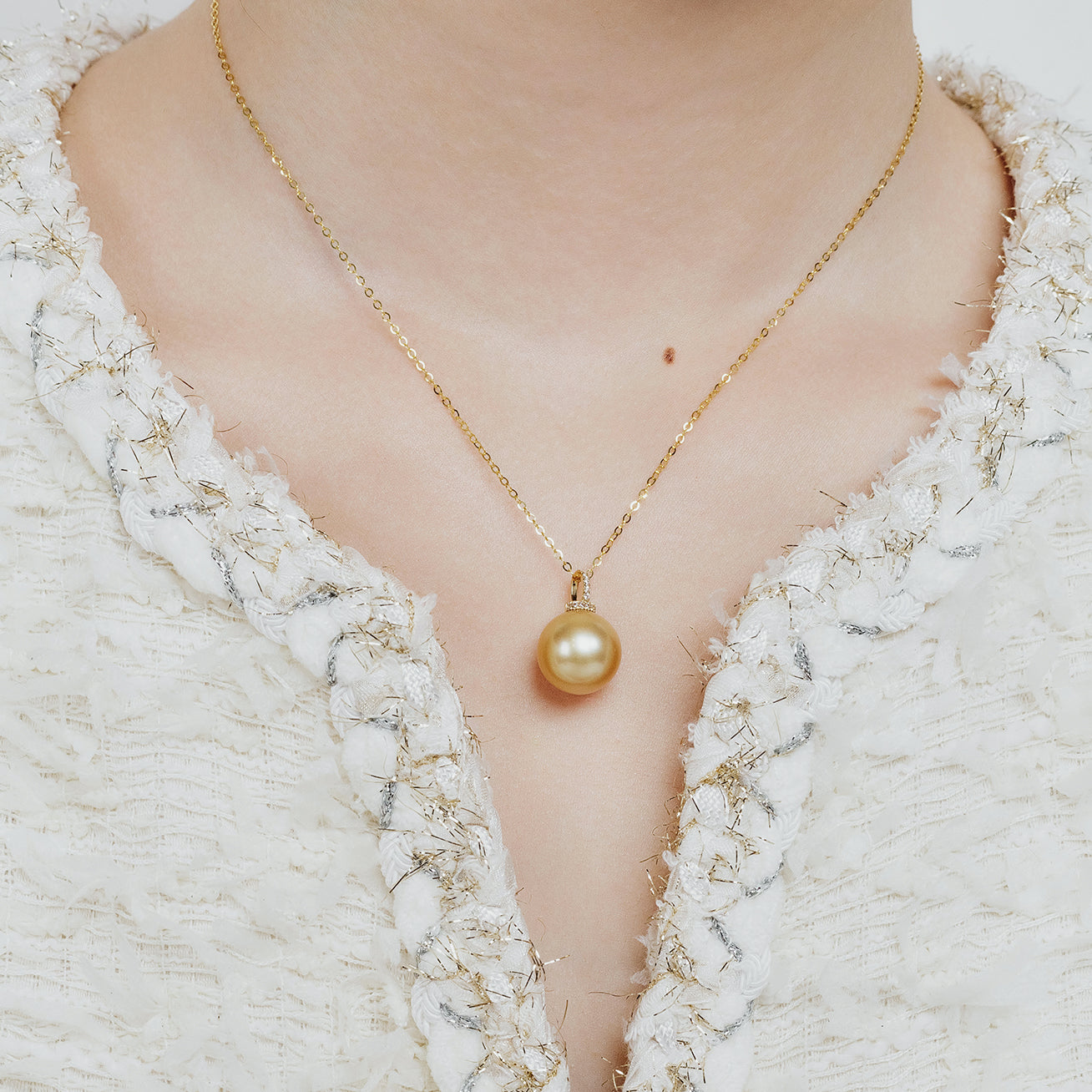 18K Solid Gold South Sea Golden Pearl Necklace - Luxury Women's Jewelry Gift for Wedding, Anniversary & Special Occasions | Elegant Statement Piece for Evening Events & Formal Wear
