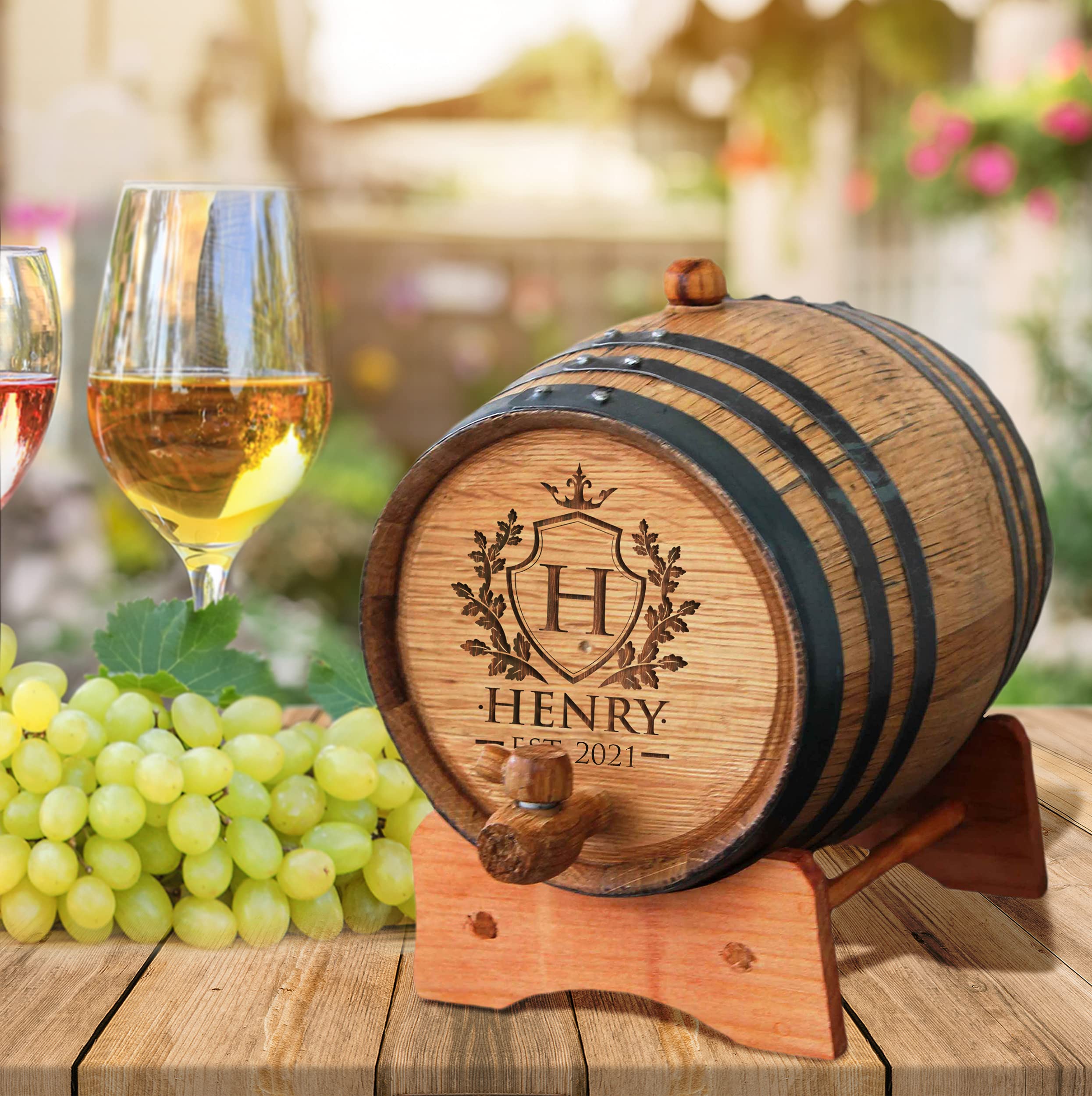 Personalized Whiskey Bourbon Scotch Barrel - Engraved Oak Mini Cask Gift for Men - Custom 3 Liter Wood Barrel with Knight Design - Perfect for Anniversary, Birthday & Retirement Gifts