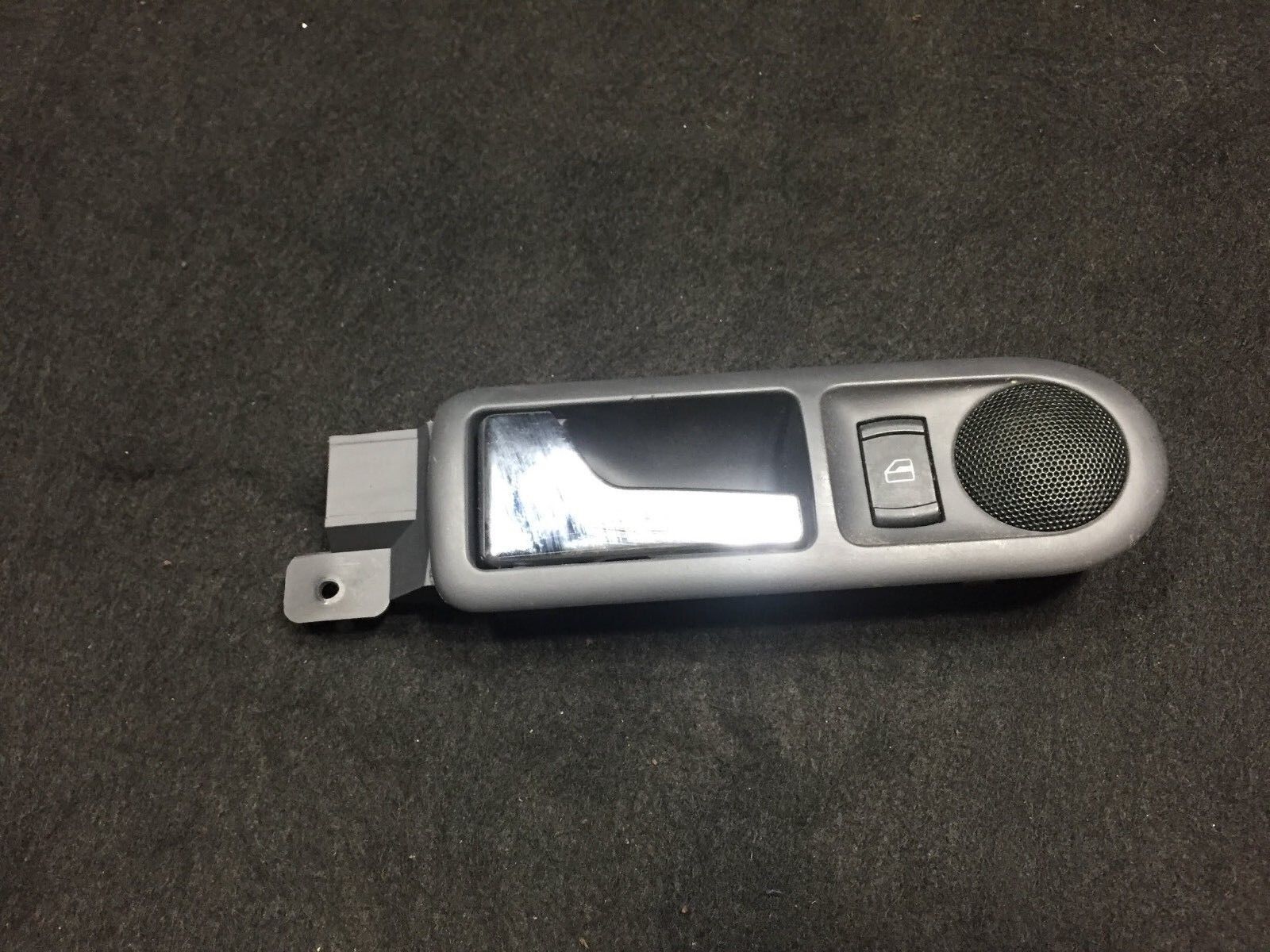 2002-2005 VW Passat Rear Driver Side Door Handle with Window Switch - OEM D23 Replacement Part - Perfect for Car Repair & Maintenance