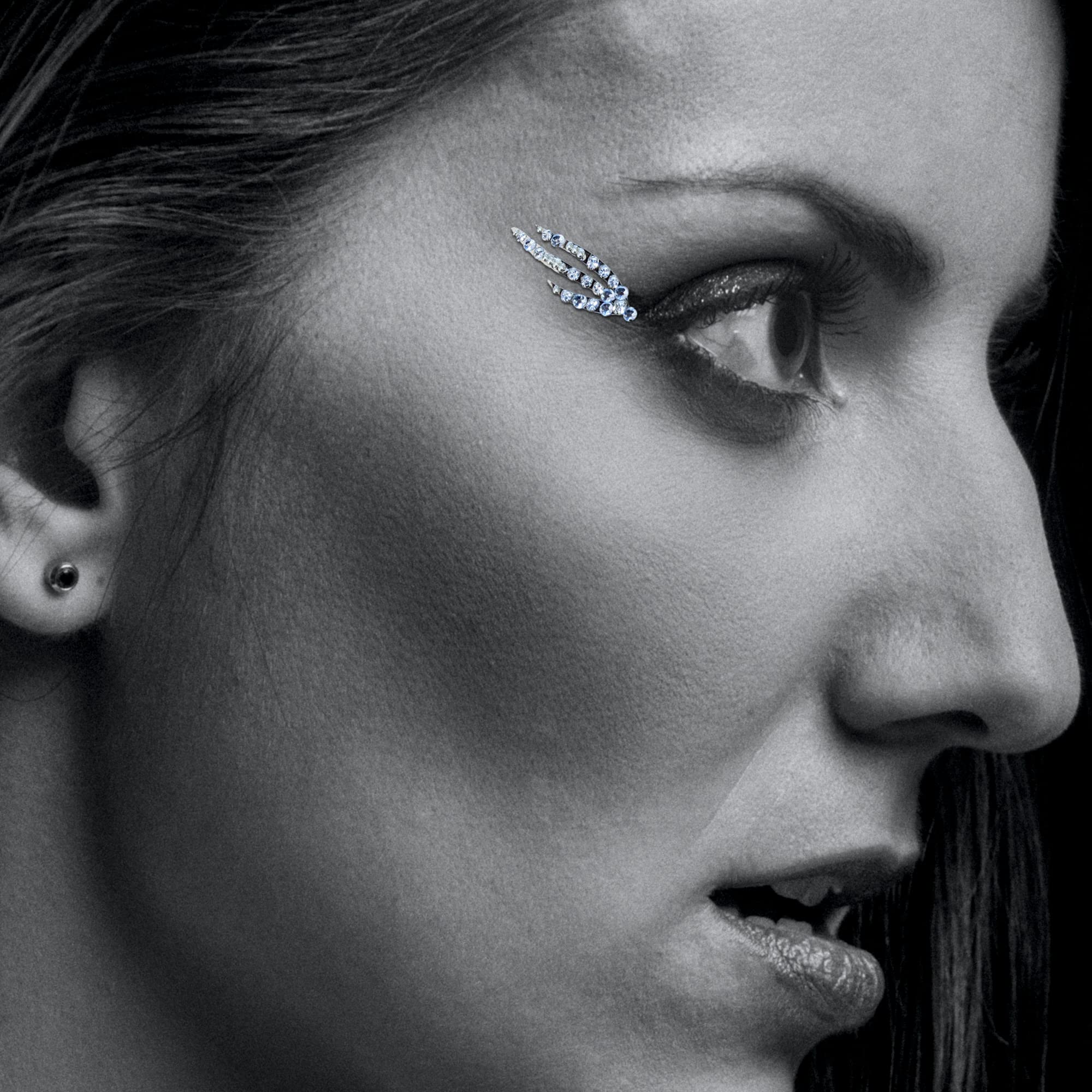 Comet Busters Face Gems - Silver Eye Jewels for Rave & Festival Makeup | Eye Bindi Decoration for Costume Parties, Halloween & Cosplay | EYEJEW028