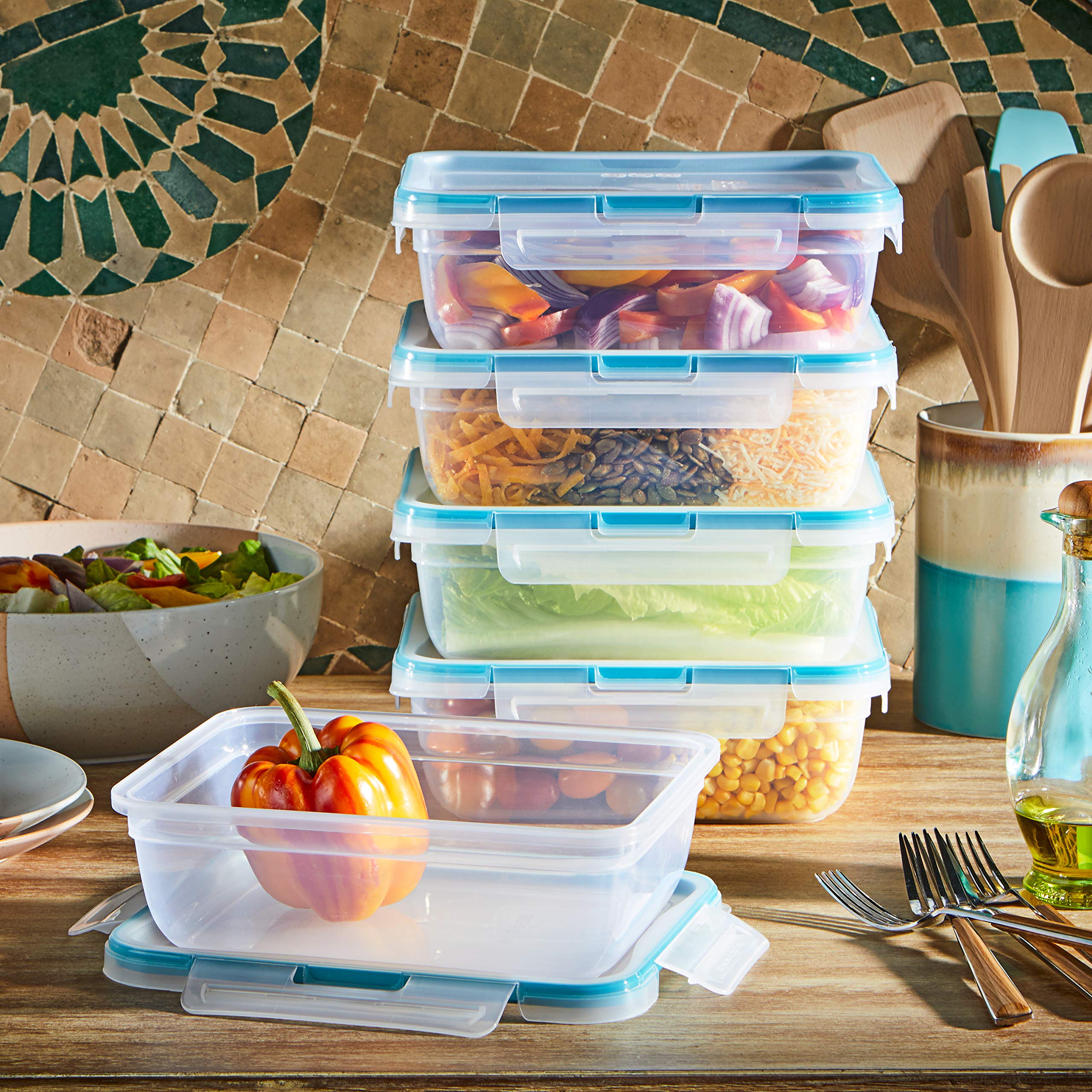 Snapware Total Solution 10-Piece BPA-Free Plastic Food Storage Container Set | 8.5-Cup Meal Prep Containers with Leakproof Lids | Microwave, Dishwasher & Freezer Safe | Ideal for Meal Prepping, Leftovers & Food Organization - Clear