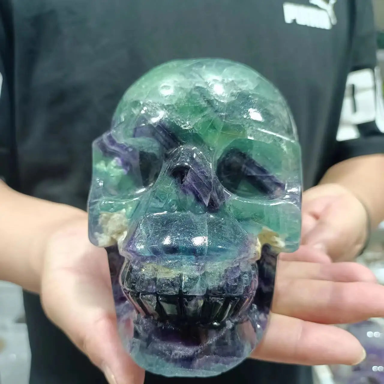 1PC Natural Fluorite Hand Carved Skull Quartz Crystal - Reiki Healing Stone, Spiritual Decor for Home Office, Meditation & Feng Shui (Purple Gemstone) | Perfect for Yoga Spaces, Altars & Positive Energy