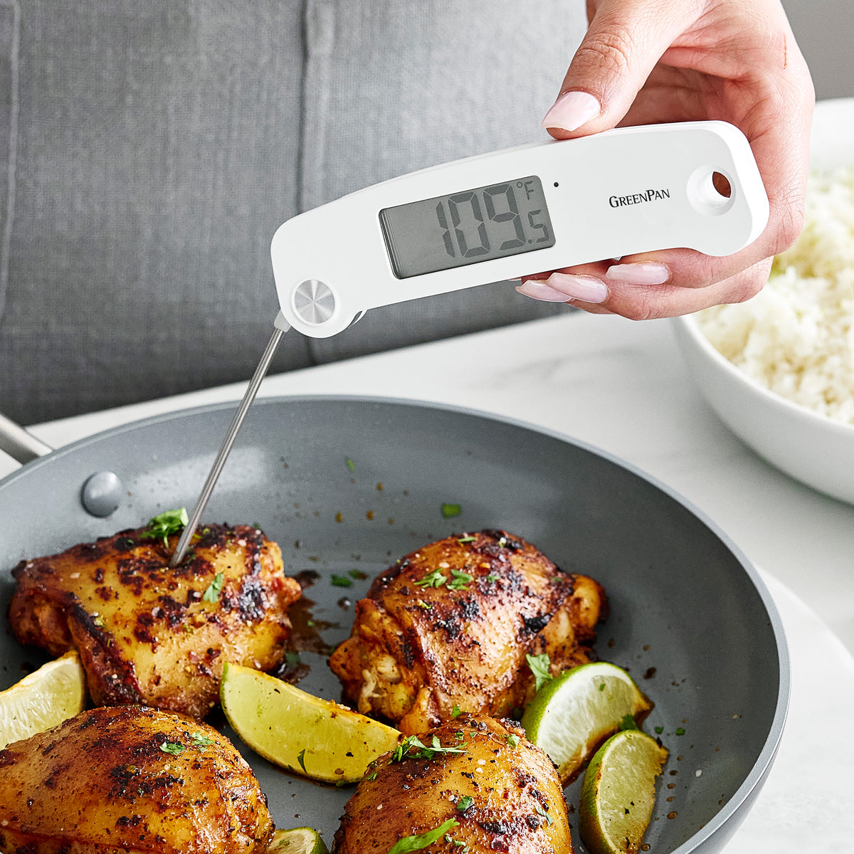 AccuRead Digital Kitchen Thermometer - Instant Read Food Thermometer for Cooking, Grilling, Baking | Perfect for Meat, BBQ, Candy & Deep Fry | Waterproof & Fast Response