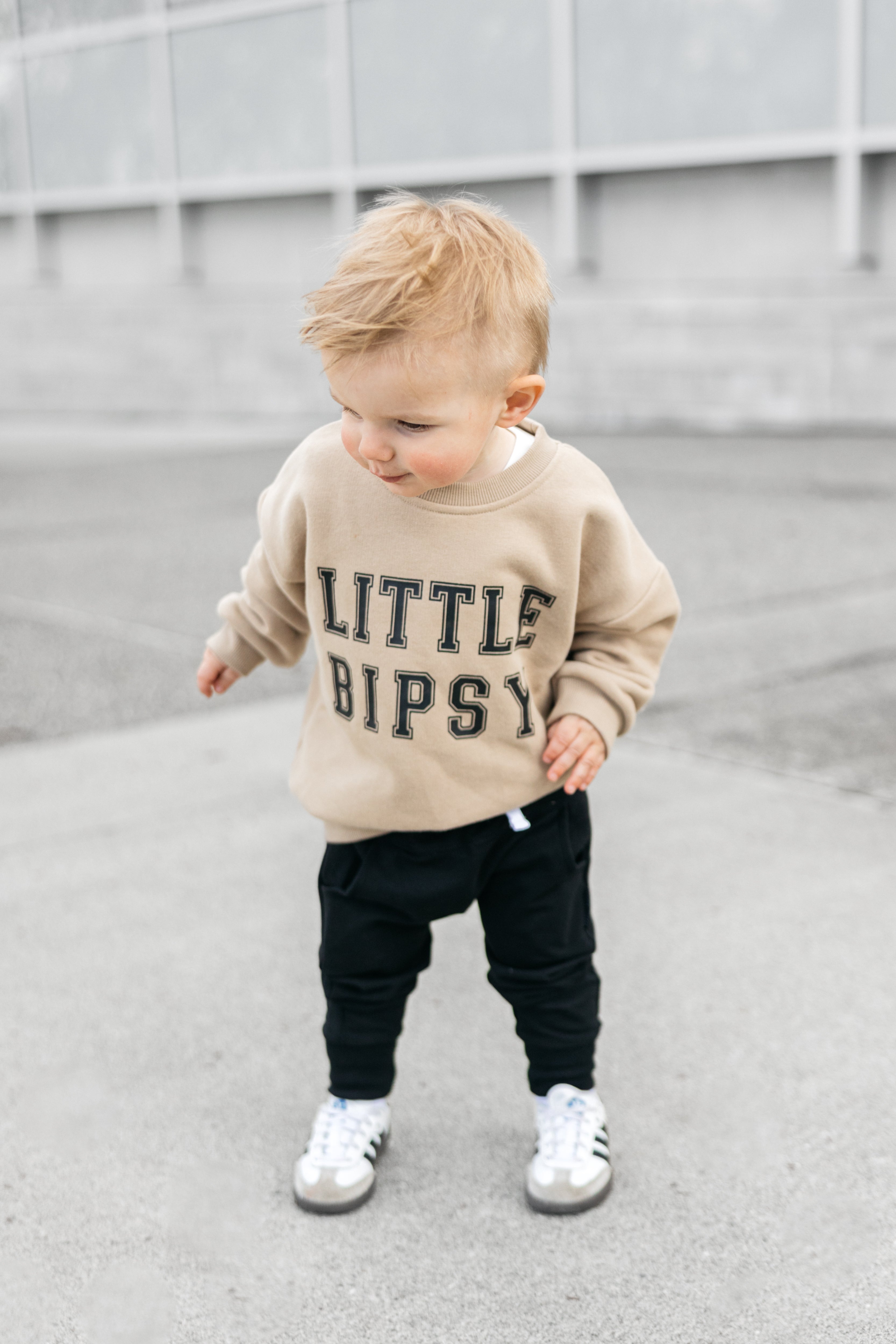 LB Collegiate Crewneck Sweatshirt for Men & Women | Soft Cotton Blend | Comfortable & Stylish | Tan | Perfect for Casual Wear, College Campuses & Everyday Outfits