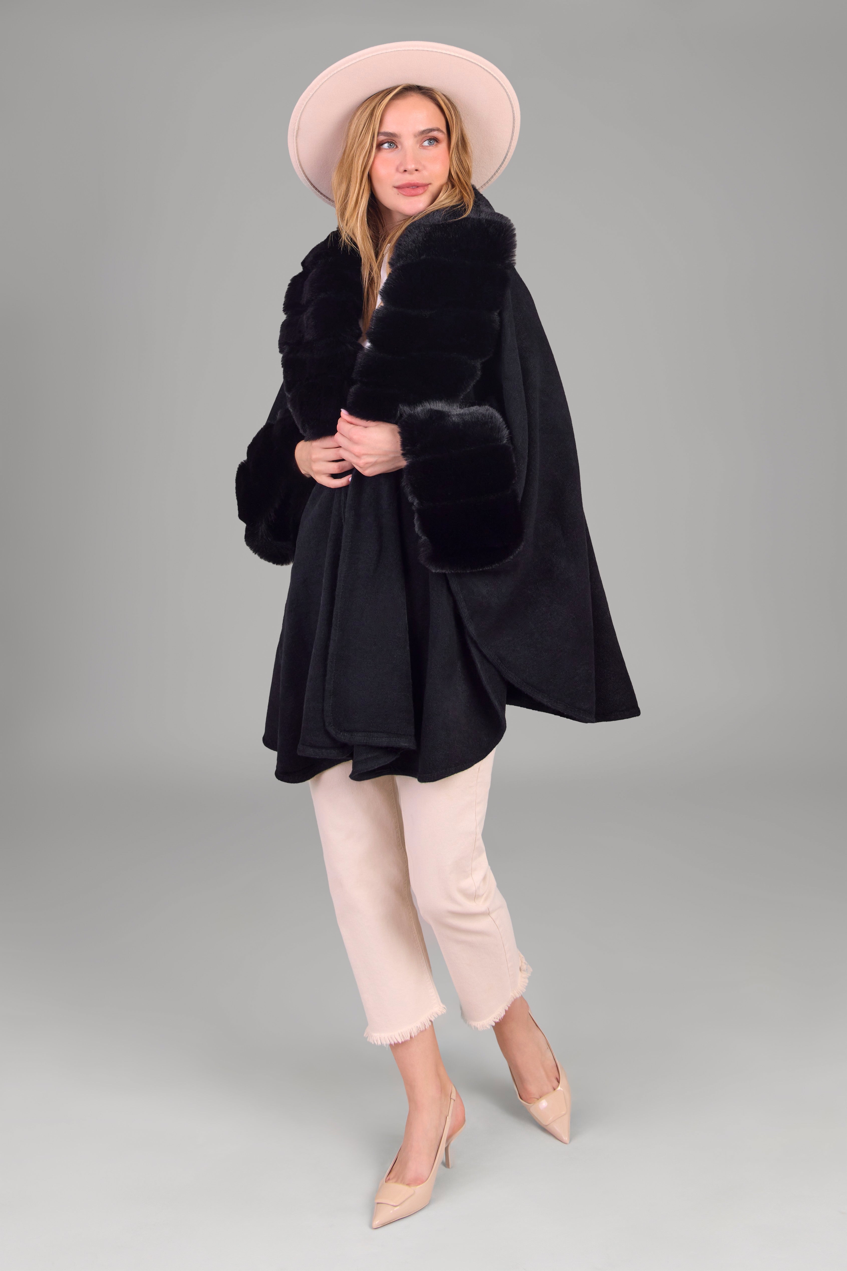Stylish Kimono with Faux Fur Trim - Elegant Loungewear & Home Wear for Women | Perfect for Relaxing, Spa Days & Cozy Evenings
