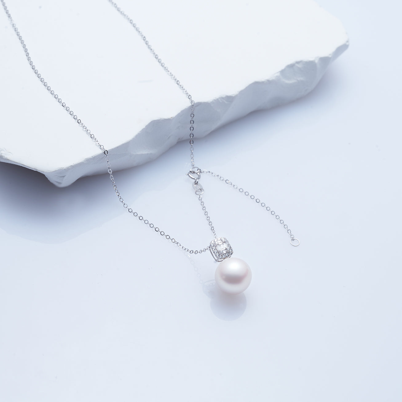 18K Solid Gold Edison Pearl Necklace for Women - Classic Elegant Jewelry Gift for Wedding, Anniversary & Special Occasions - KN00228