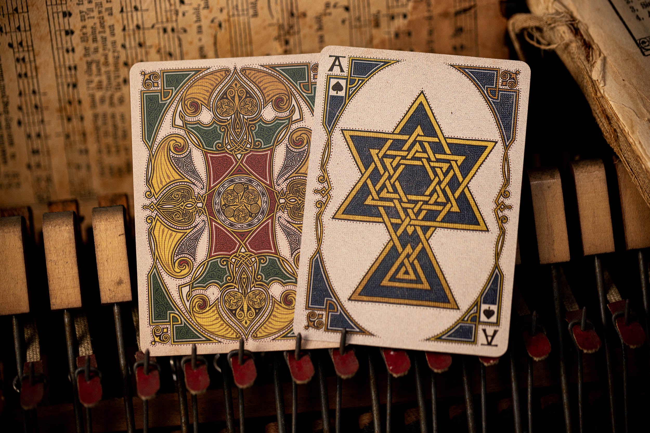 Premium Noel Standard Luxury Playing Cards - Elegant Casino-Grade Deck for Poker, Blackjack, and Card Magic Tricks | Perfect for Game Nights, Gifts, and Professional Use