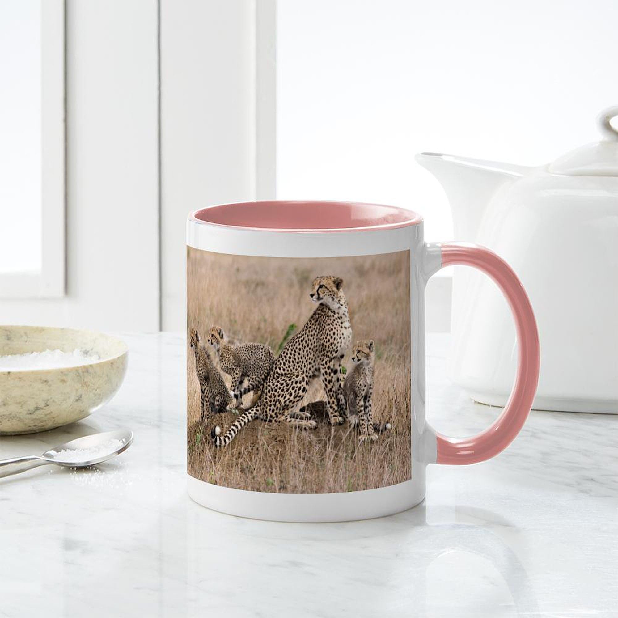 Cheetah Family Mug 11 oz (325 ml) - Ceramic Coffee Cup with Handle - Perfect for Family Gatherings, Office Use & Gift Giving