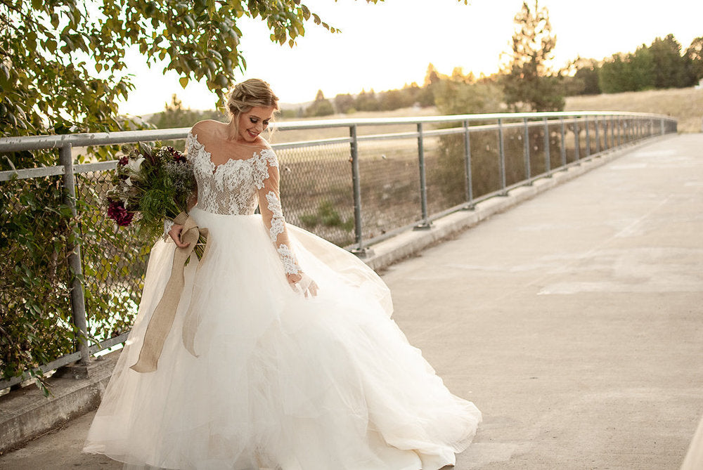 Hayley Paige Pippa 1652 Sample Wedding Gown - Elegant A-Line Bridal Dress for Prom, Formal Events & Special Occasions