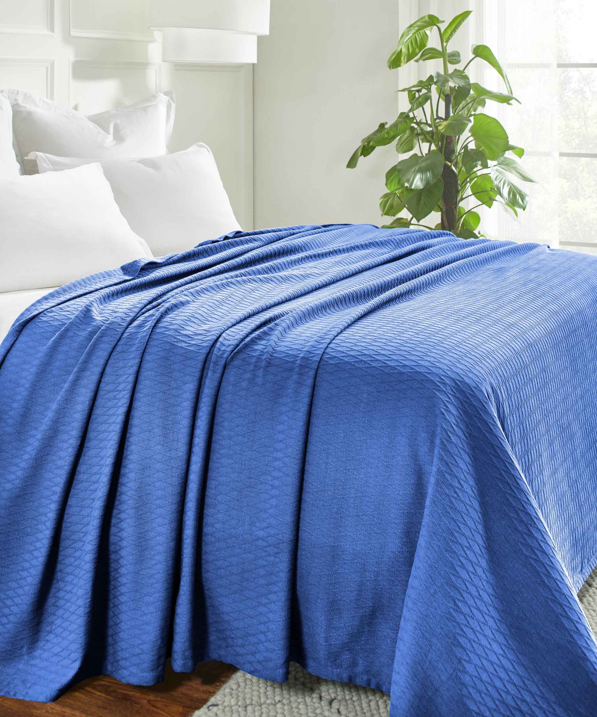 Premium Cotton All-Season Diamond Pattern Bed Blanket & Sofa Throw - Soft Cozy Blanket for Bedroom, Living Room, Travel and Gift Giving