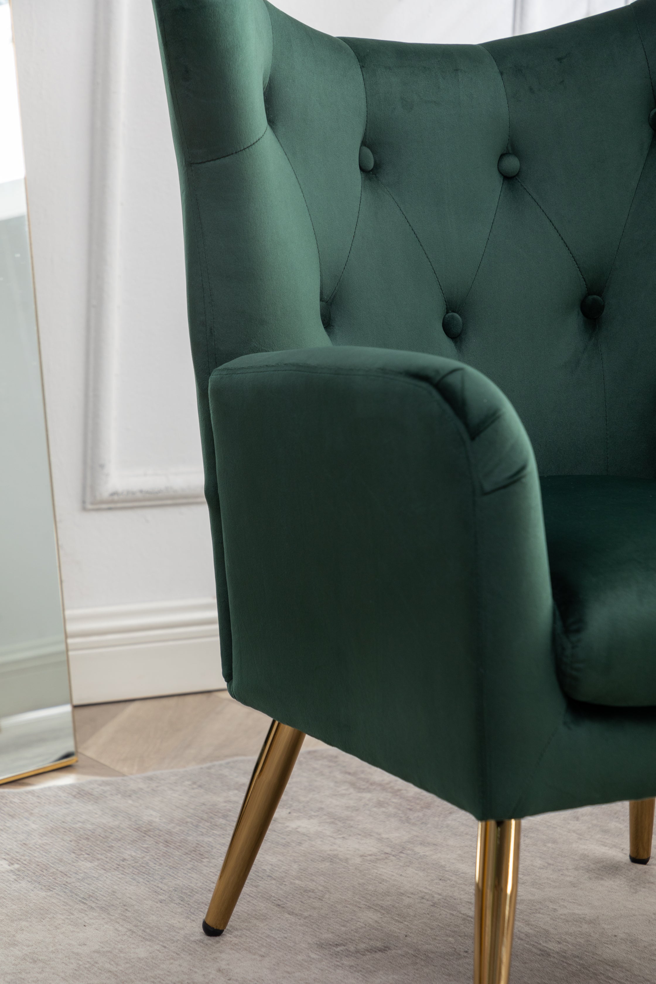 Roundhill Furniture Sovarol Velvet Button Tufted Wingback Accent Chair - Luxurious Green Velvet Upholstery for Living Room, Bedroom & Home Office Decor