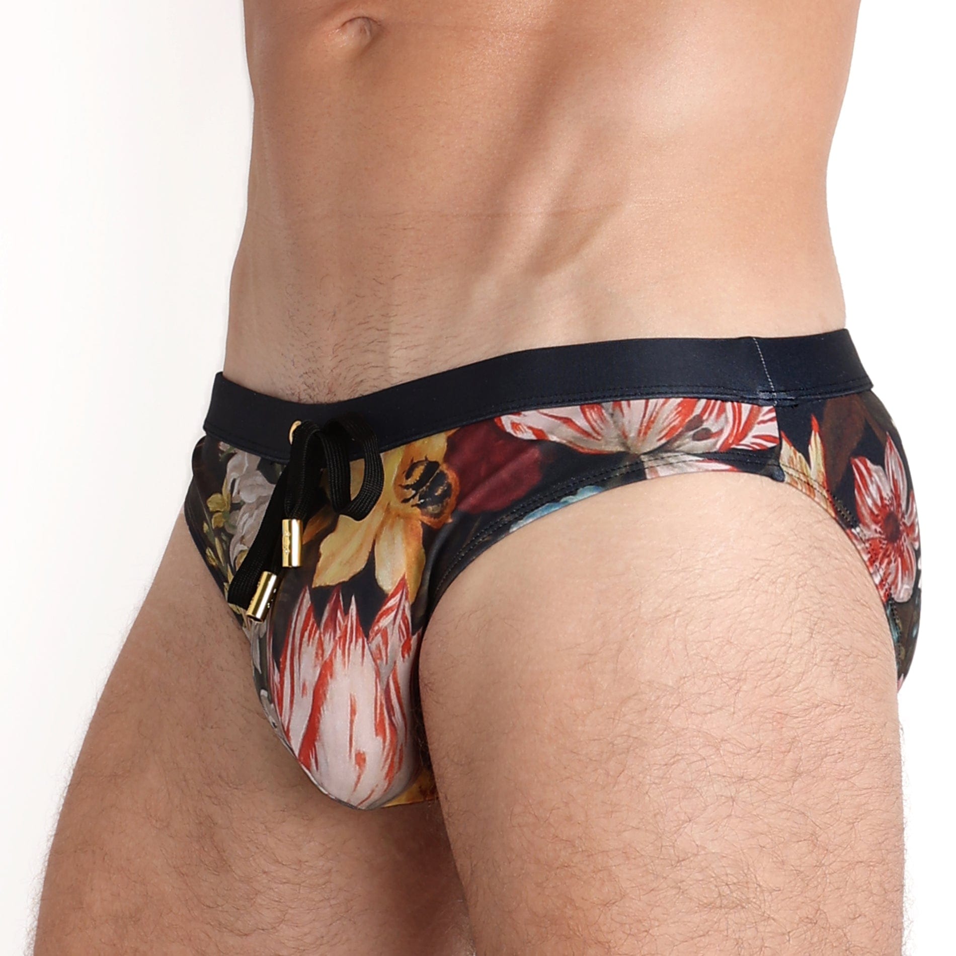 Floral Print Swim Briefs for Men - Stylish & Comfortable Beach Swimwear for Pool, Vacation & Summer Activities