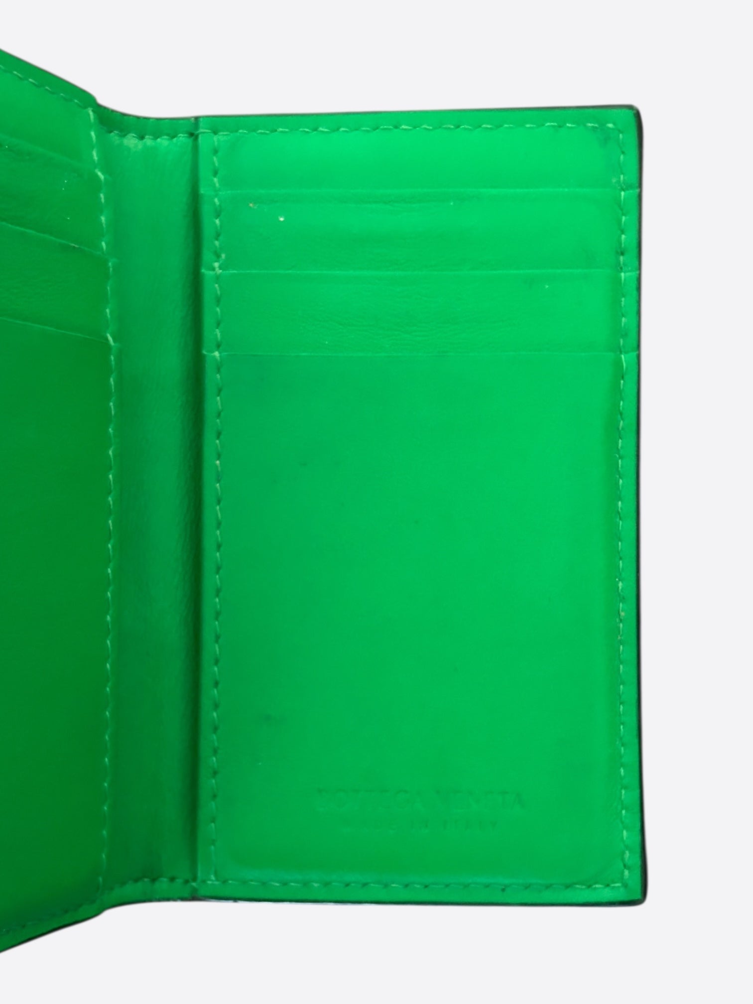 Bottega Veneta Green Intrecciato Leather Cassette Card Holder - Slim Wallet for Credit Cards & Cash | Perfect for Everyday Use, Travel & Minimalist Lifestyle