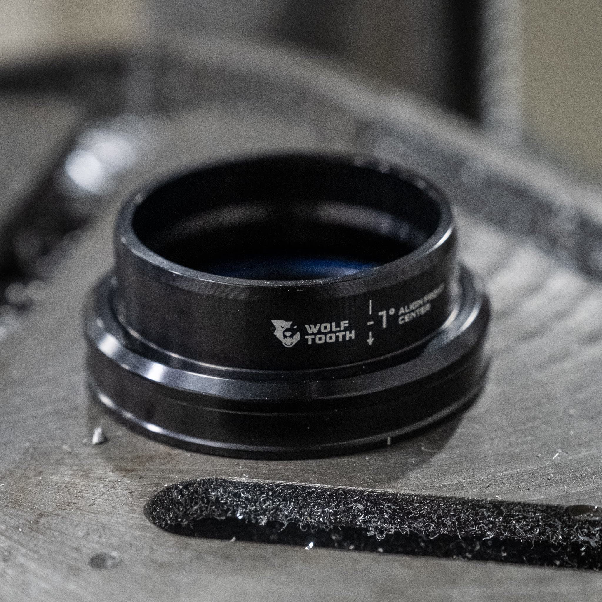 Wolf Tooth GeoShift Performance Angle Headset - ZS44/28.6 Upper & EC49/40 Lower - Short 90-115mm for MTB & Gravel Bikes - Improve Steering Precision on Technical Trails