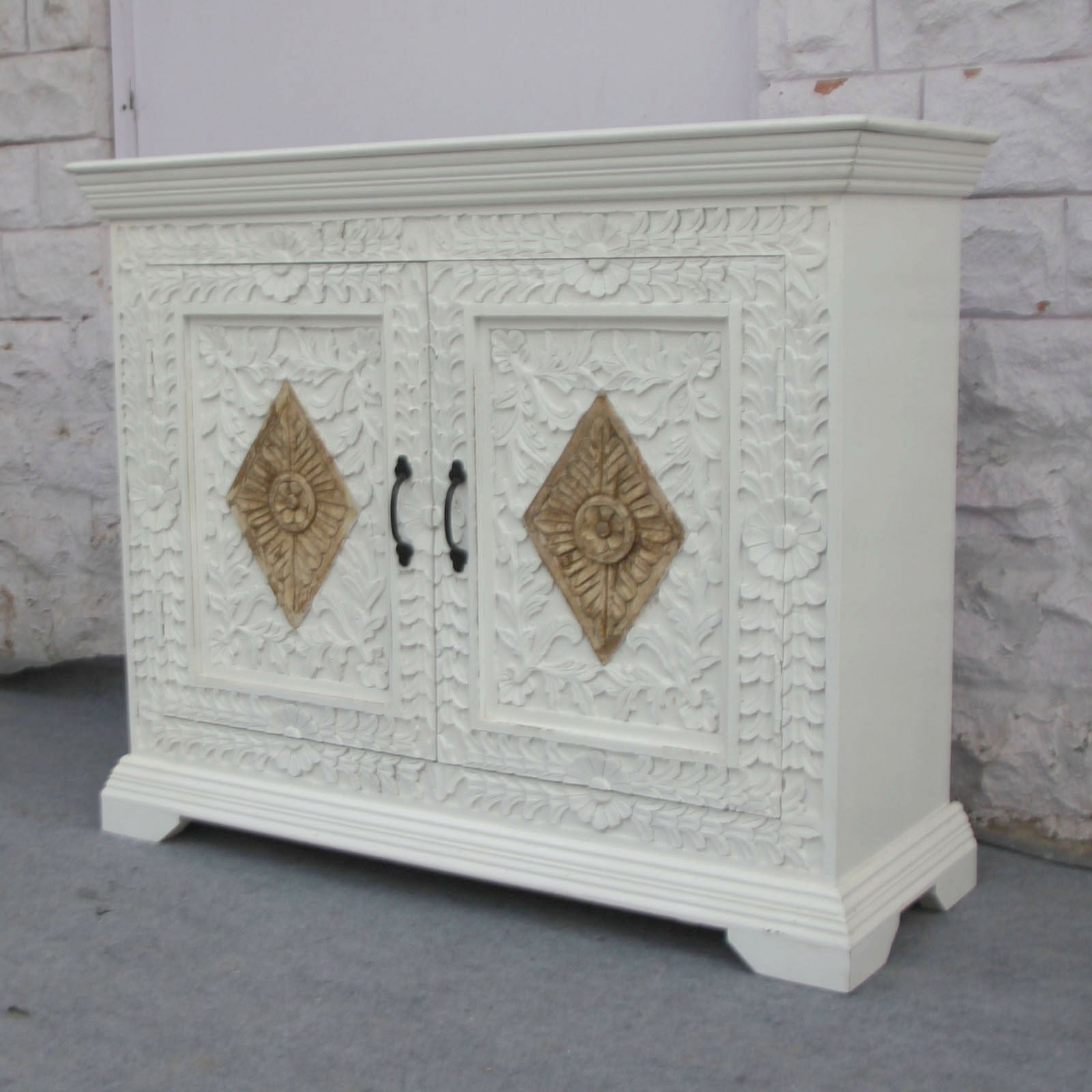 White Floral Carved Solid Wood Sideboard - 110cm Modern Buffet Cabinet for Dining Room, Living Room & Entryway Storage