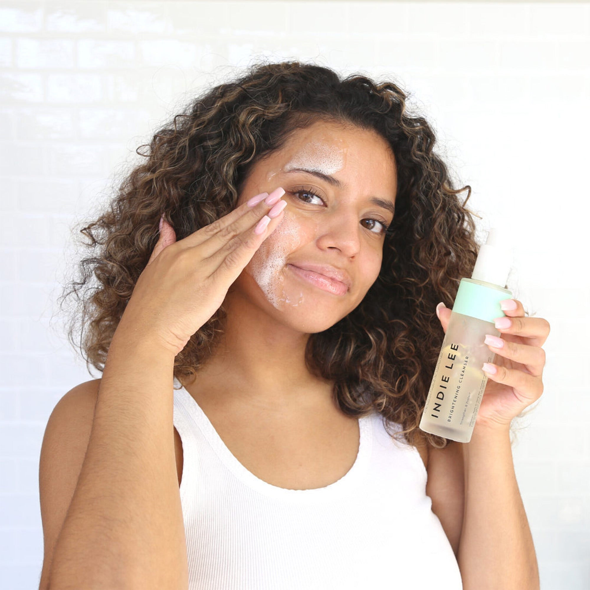 Best Brightening Cleanser for Glowing Skin - Gentle Face Wash for Dark Spots & Dullness - Perfect for Morning & Night Skincare Routine