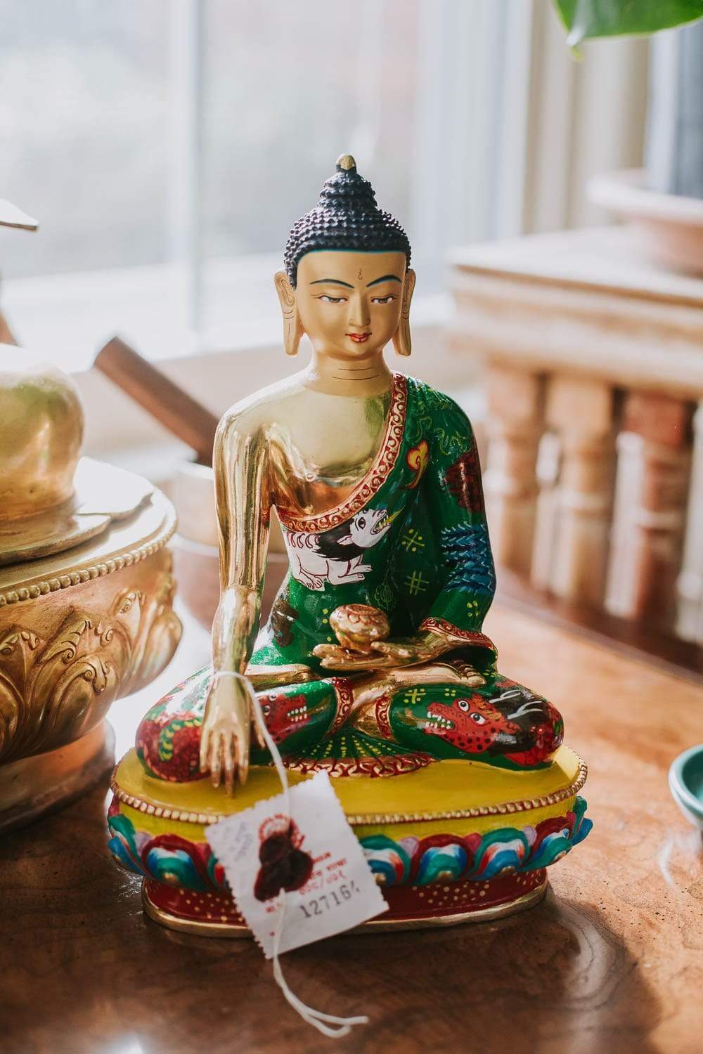 Hand Painted Shakyamuni Buddha Statue - Exquisite Buddhist Decor for Meditation Room, Yoga Studio & Home Altar