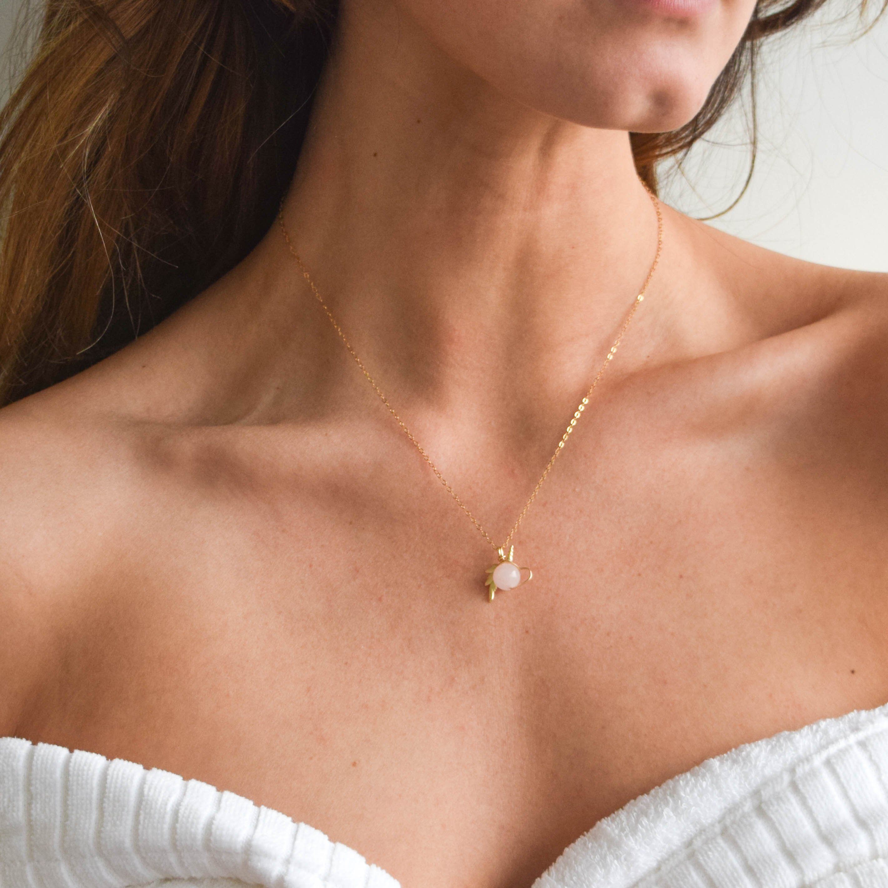 14K Gold Filled Rose Quartz Crystal Unicorn Charm Necklace for Women - Elegant Jewelry Gift for Birthday, Valentine's Day & Everyday Wear