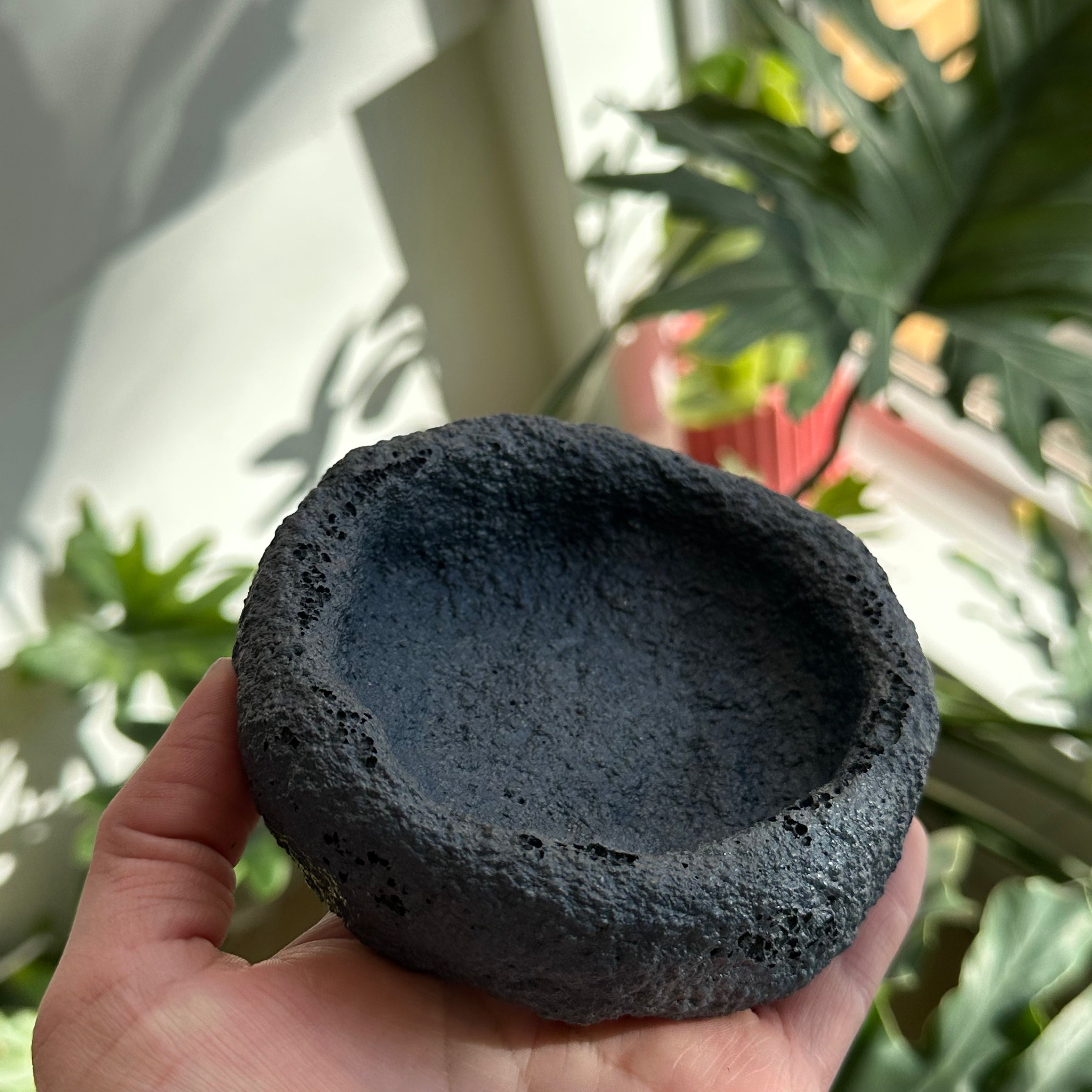 Premium Moon Rocks Ashtray - Durable Ceramic Smoking Accessory for Cigarettes, Cigars & Herbs | Perfect for Home, Office & Outdoor Use