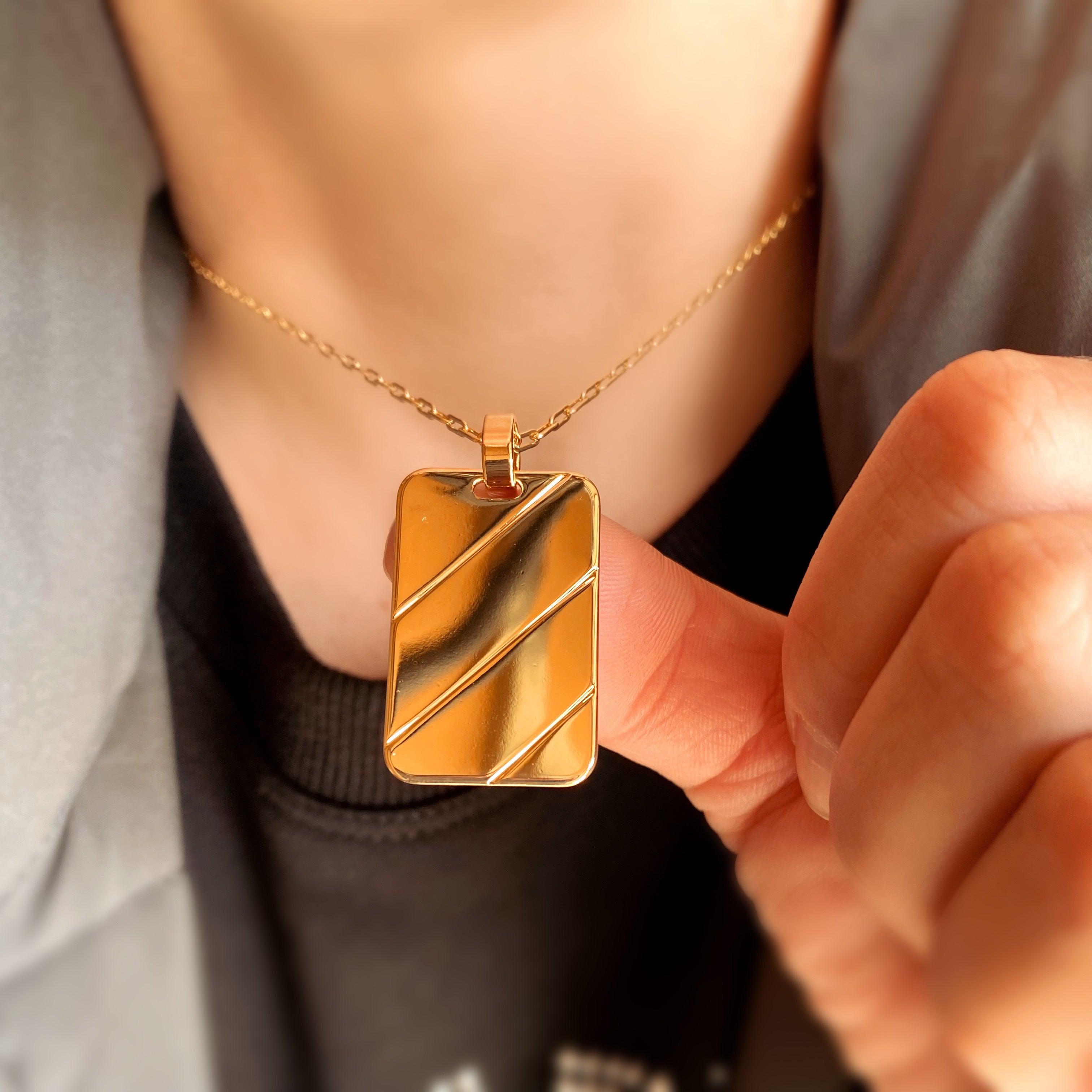 18k Gold Filled Rectangle Pendant Necklace - Luxury Unisex Jewelry for Men & Women | Perfect for Gifts, Anniversaries and Special Occasions