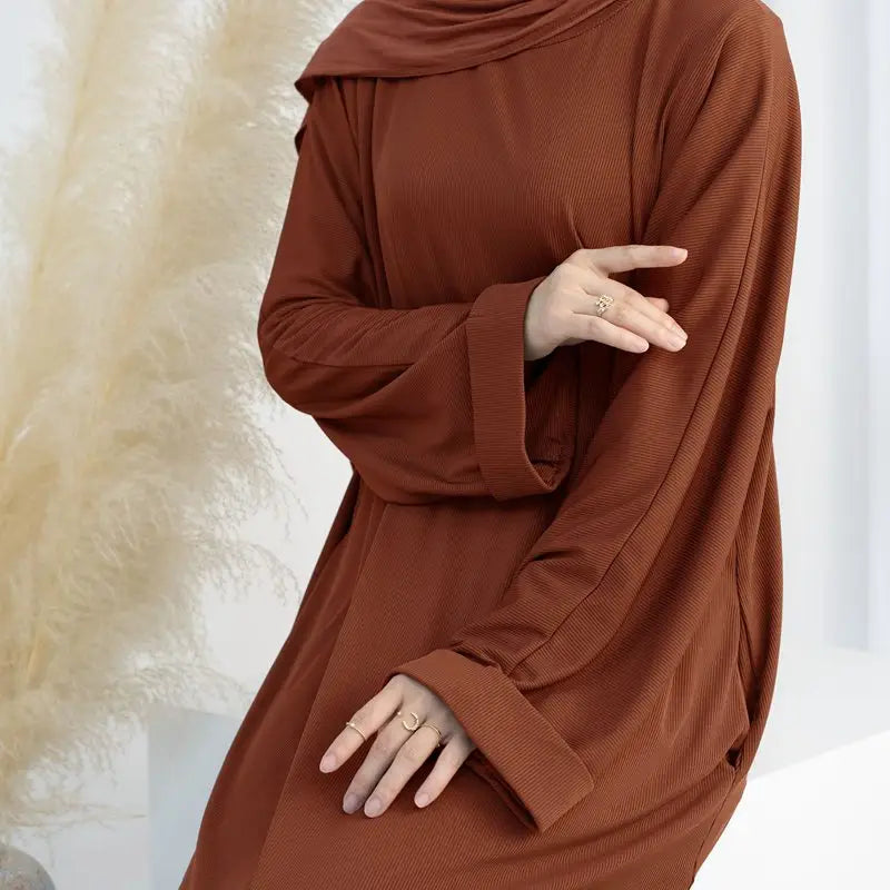 Stylish Winter & Fall Muslim Women Abaya Dress - Soft Thread Knitted Fabric - Perfect for Prayer, Mosque & Special Occasions
