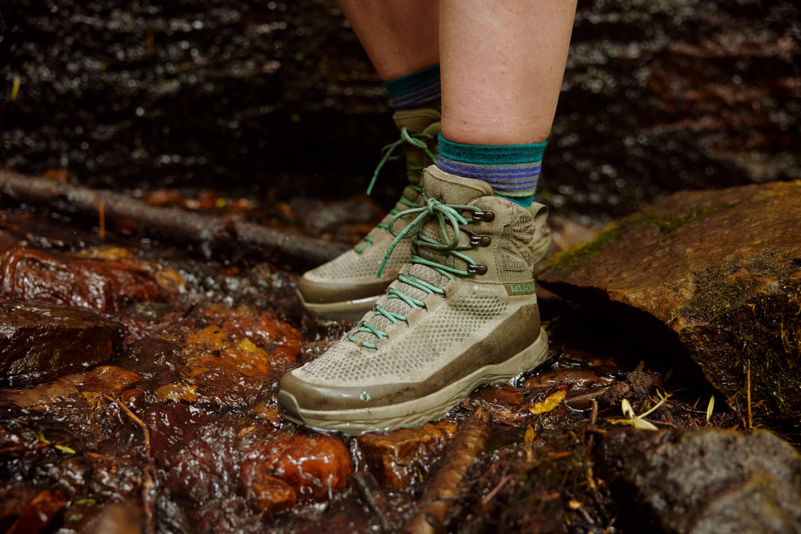 Vasque Women's Torre Waterproof Hiking Boots - Lightweight & Durable Outdoor Shoes for Trail Walking, Backpacking & Mountain Climbing - Perfect for Hiking Adventures & Outdoor Activities