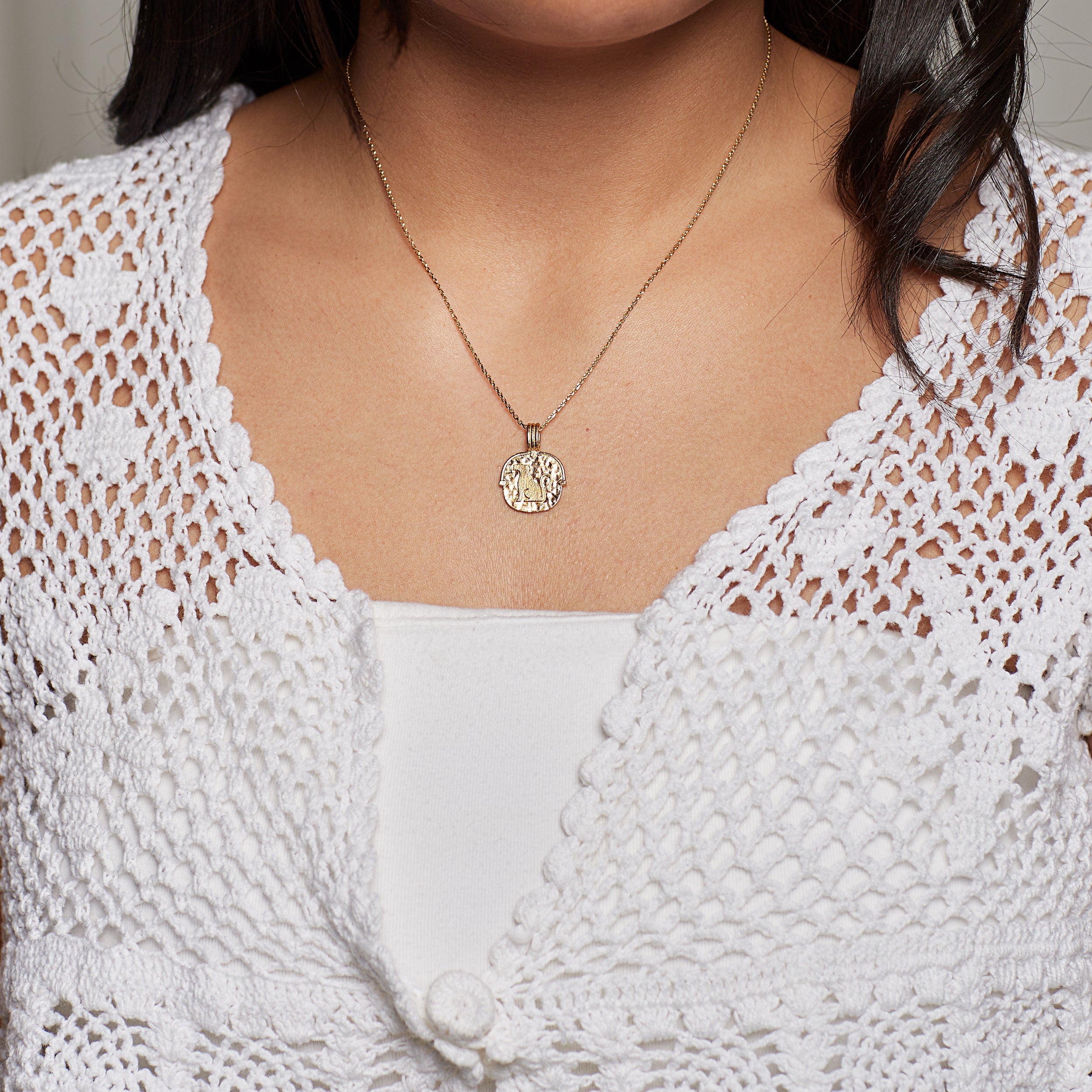 Cléo Lioness Gold Necklace for Women - Elegant Lion Pendant Jewelry for Everyday Wear & Special Occasions
