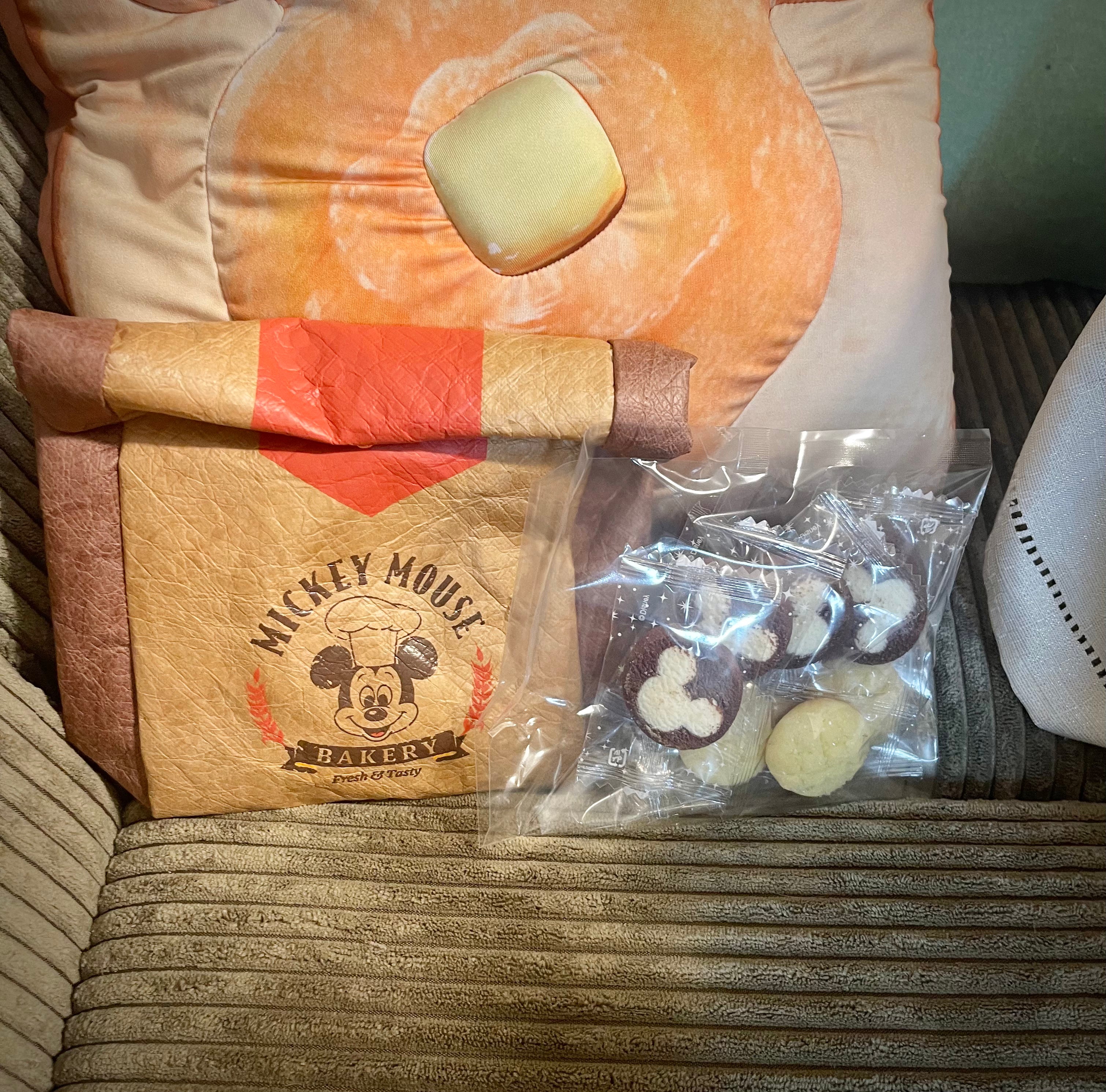 Disney Store Baker Mickey Collection - Cute Mickey Mouse Kitchen Decor for Baking Enthusiasts | Perfect for Home, Kitchen, and Disney-Themed Parties