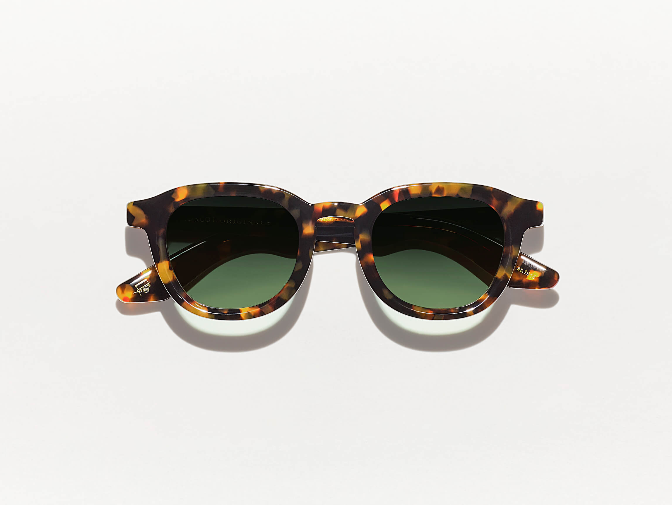 DAHVEN Polychrome Tortoise Shell Sunglasses - Stylish UV Protection Shades for Women & Men - Perfect for Beach, Driving & Outdoor Activities