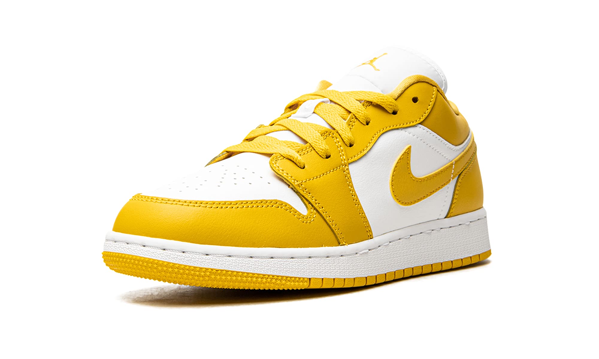 Air Jordan 1 Low Sneakers for Kids - Boys' Basketball Shoes with Cushioned Comfort - Perfect for School, Sports & Casual Wear